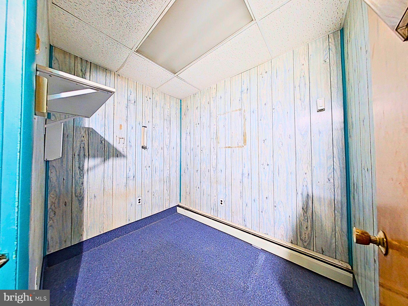 WEST OAK LANE - Commercial Sale
