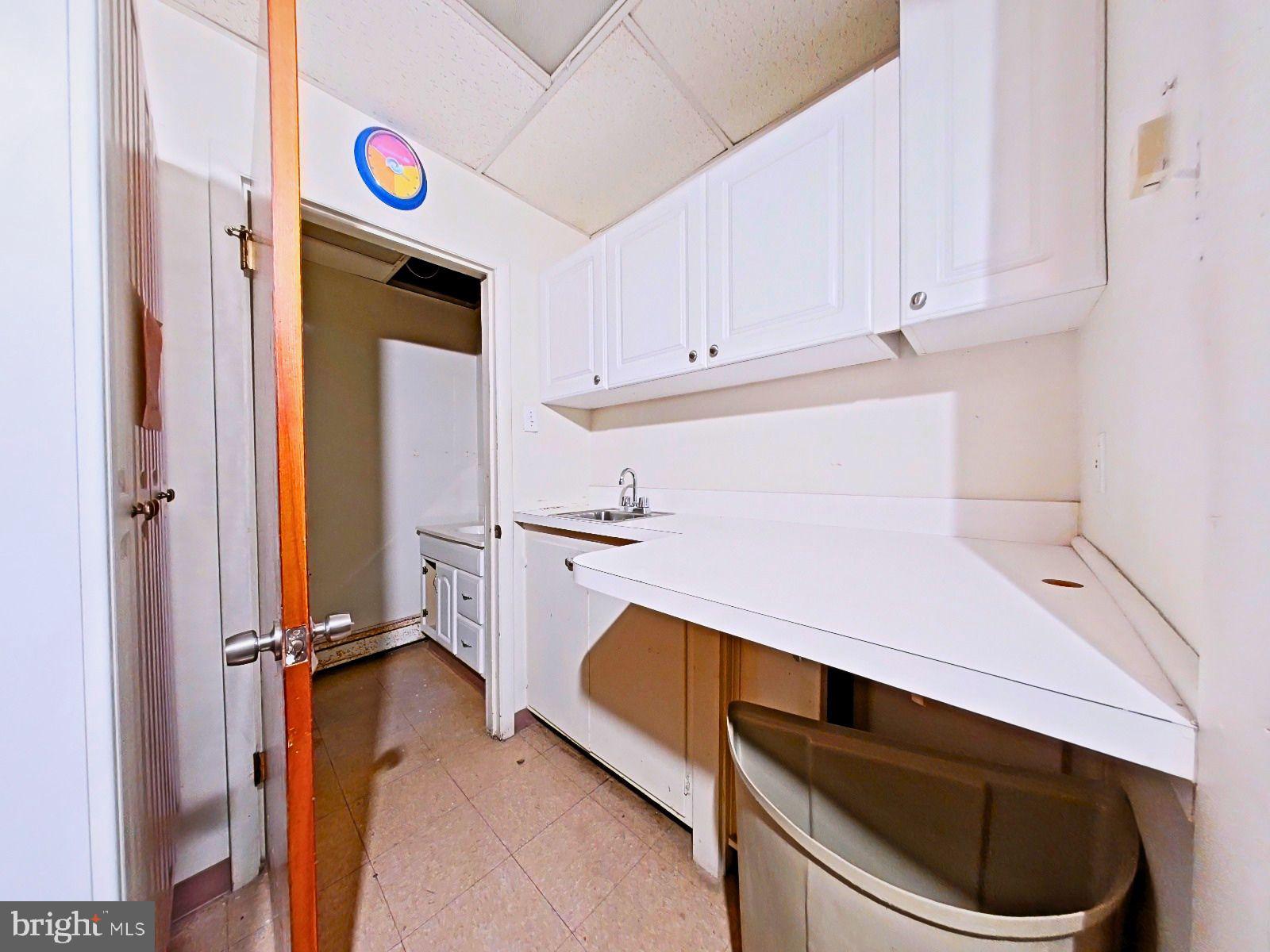 WEST OAK LANE - Commercial Sale