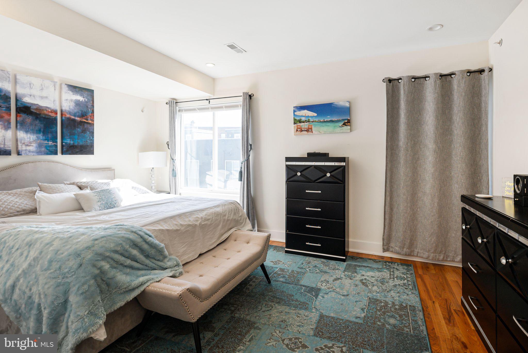 OLDE KENSINGTON - Residential Lease