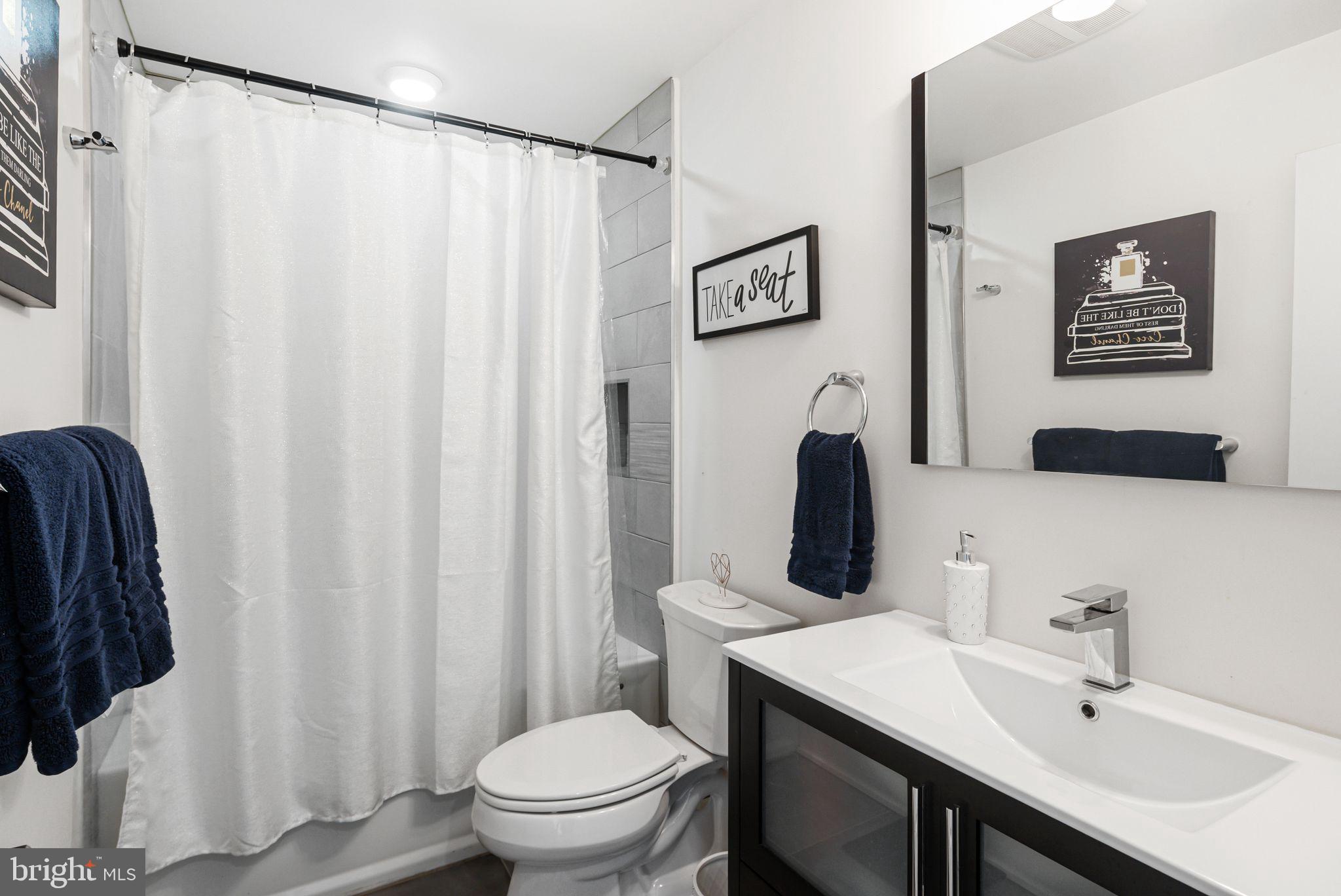 OLDE KENSINGTON - Residential Lease