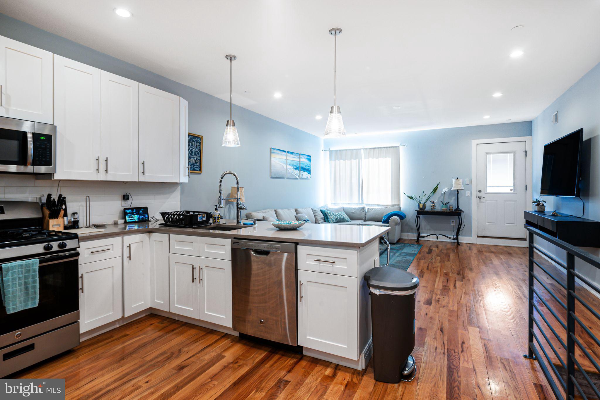 OLDE KENSINGTON - Residential Lease