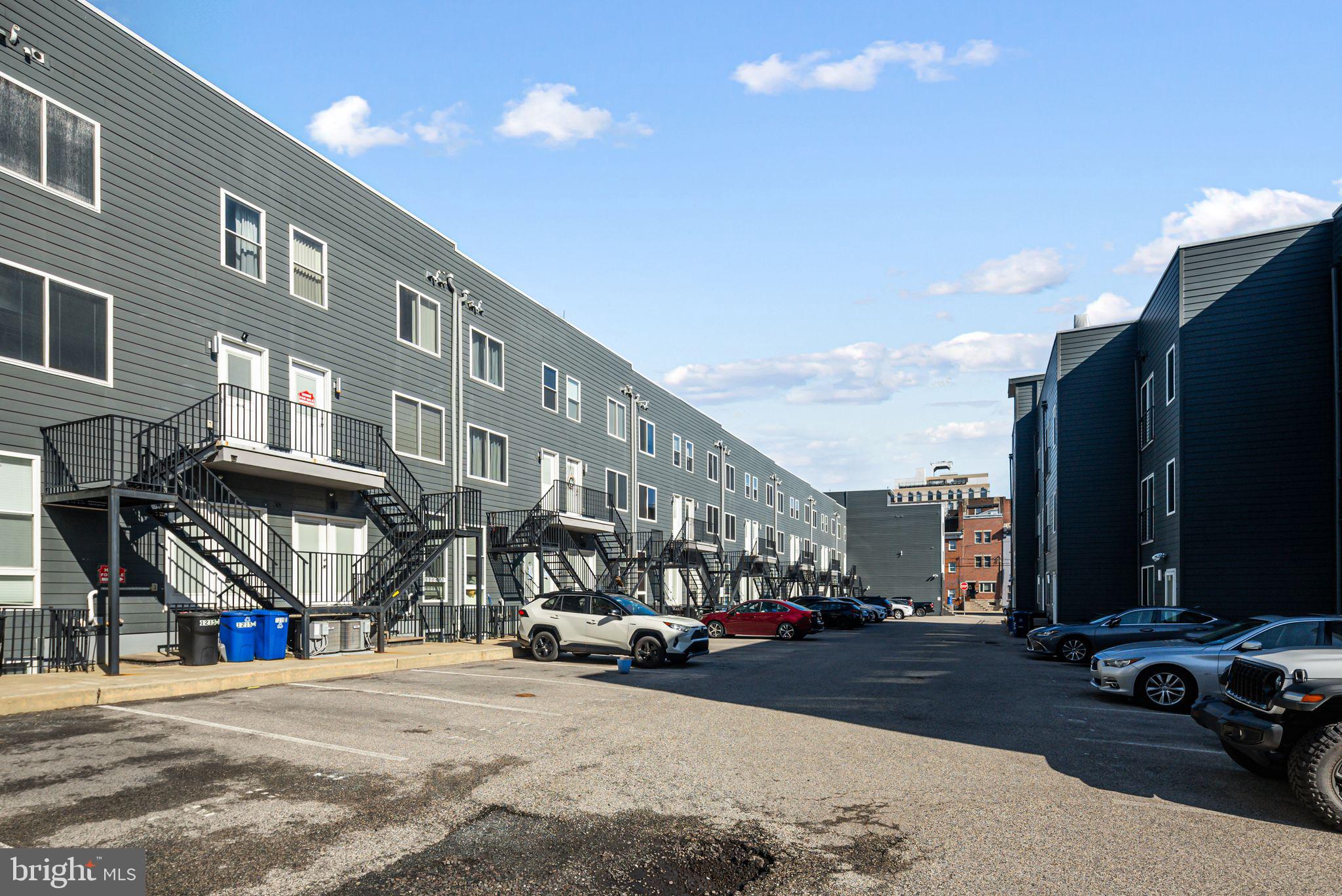 OLDE KENSINGTON - Residential Lease