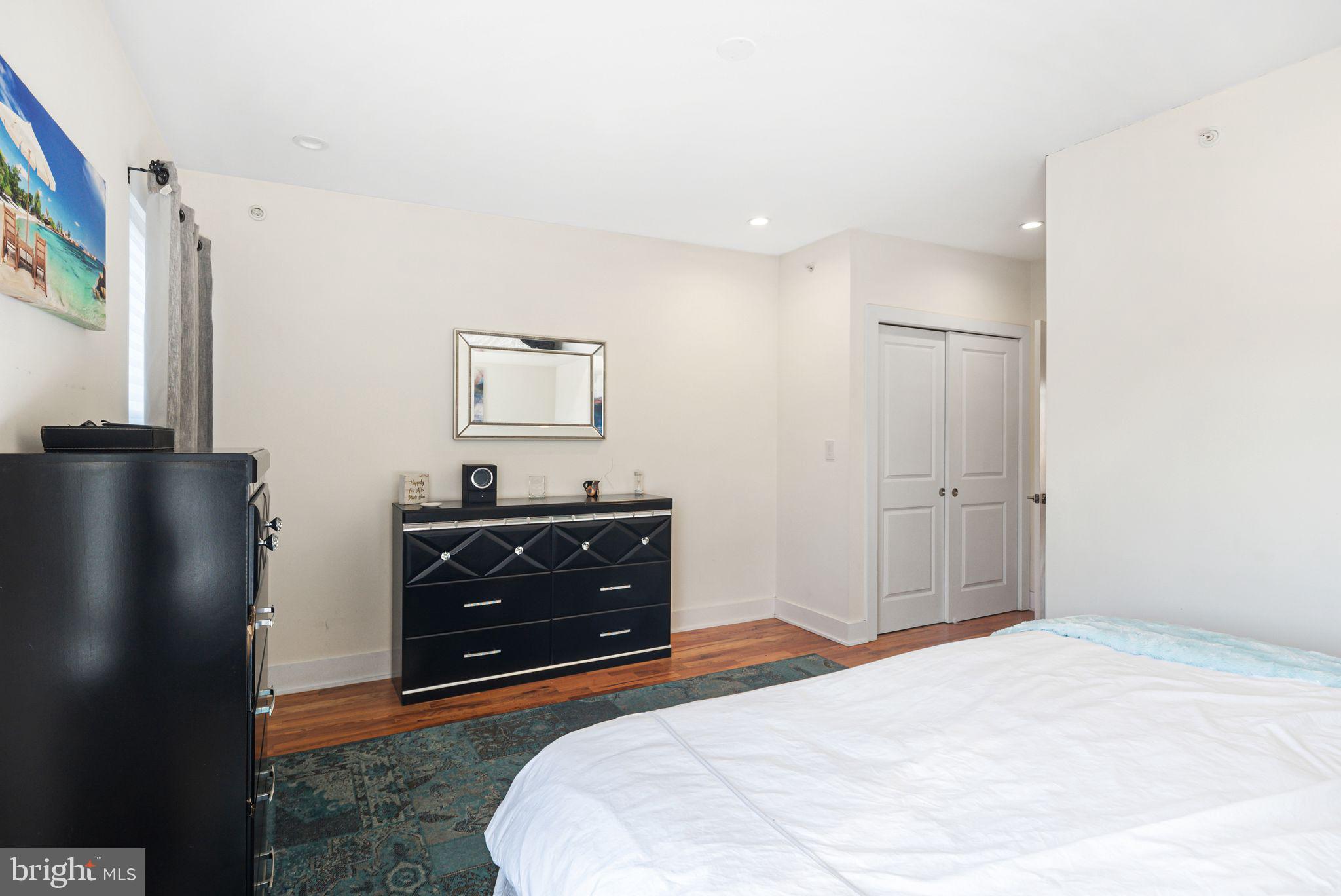 OLDE KENSINGTON - Residential Lease