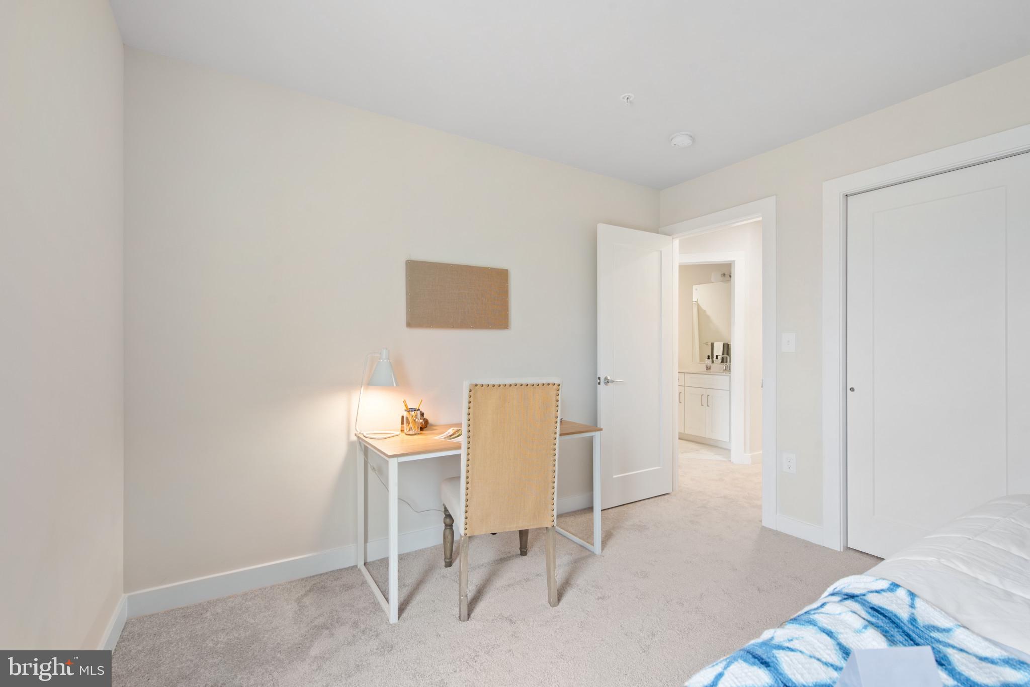 MEDFIELD - Residential