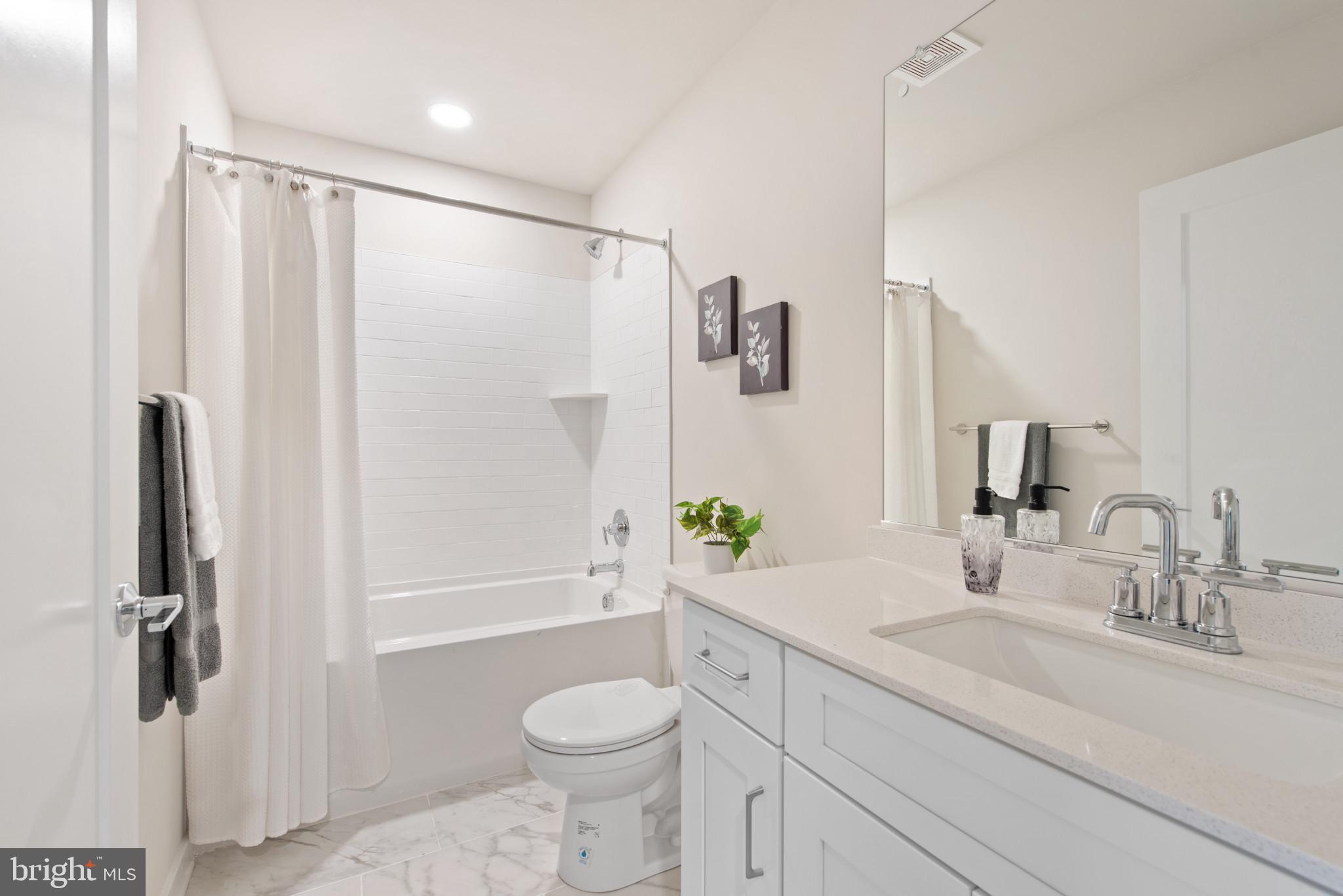 MEDFIELD - Residential