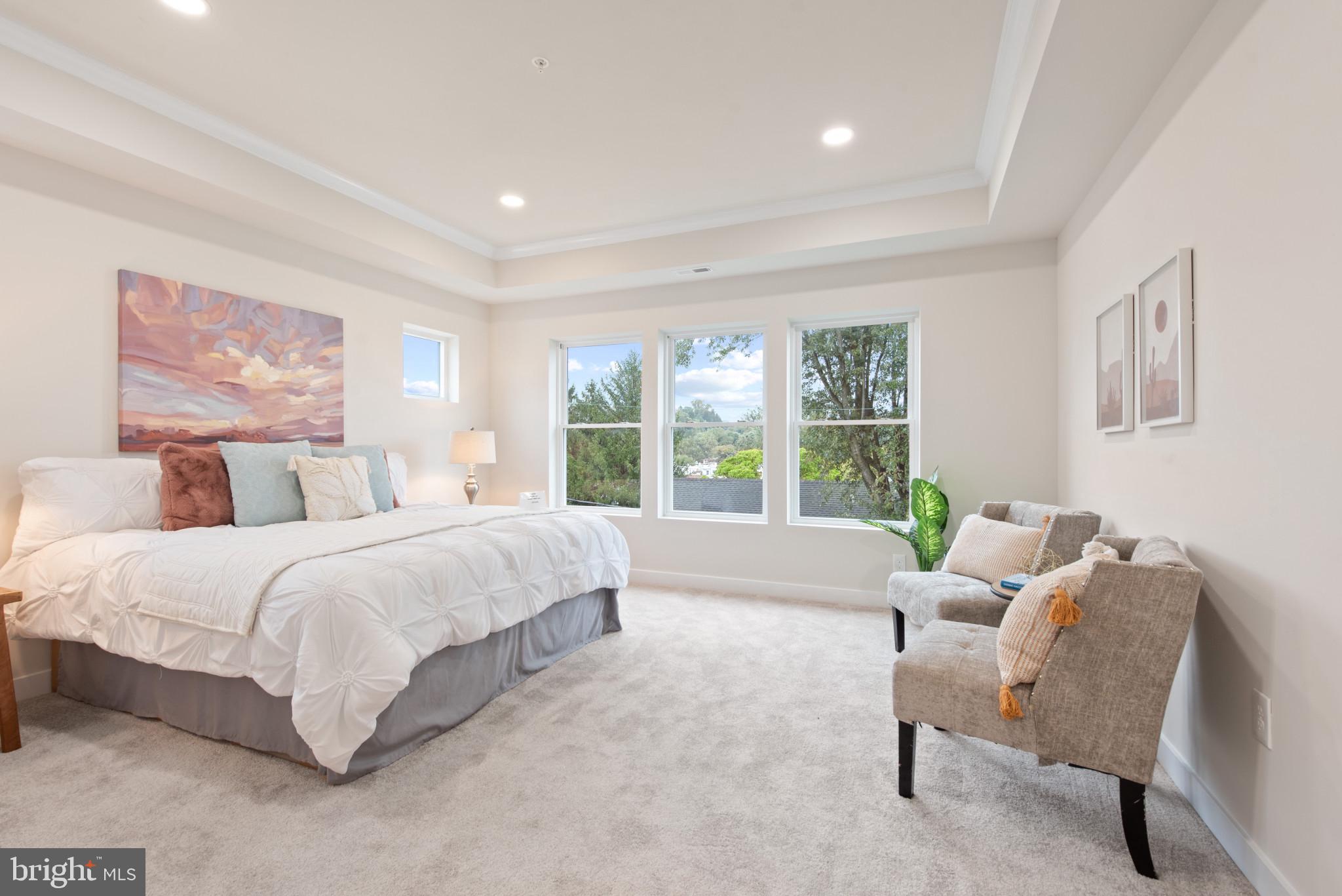 MEDFIELD - Residential