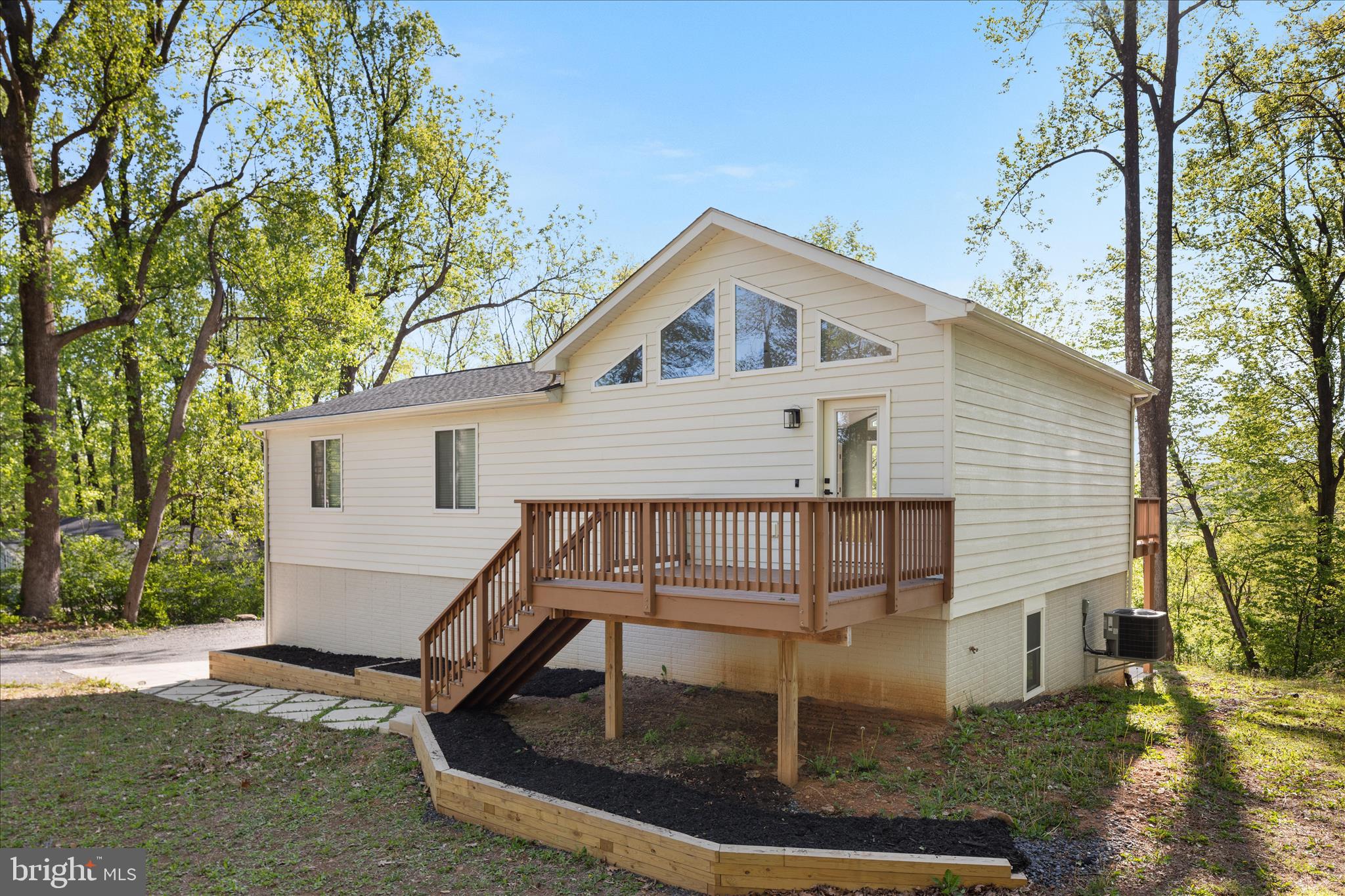 2668 HIGH TOP ROAD