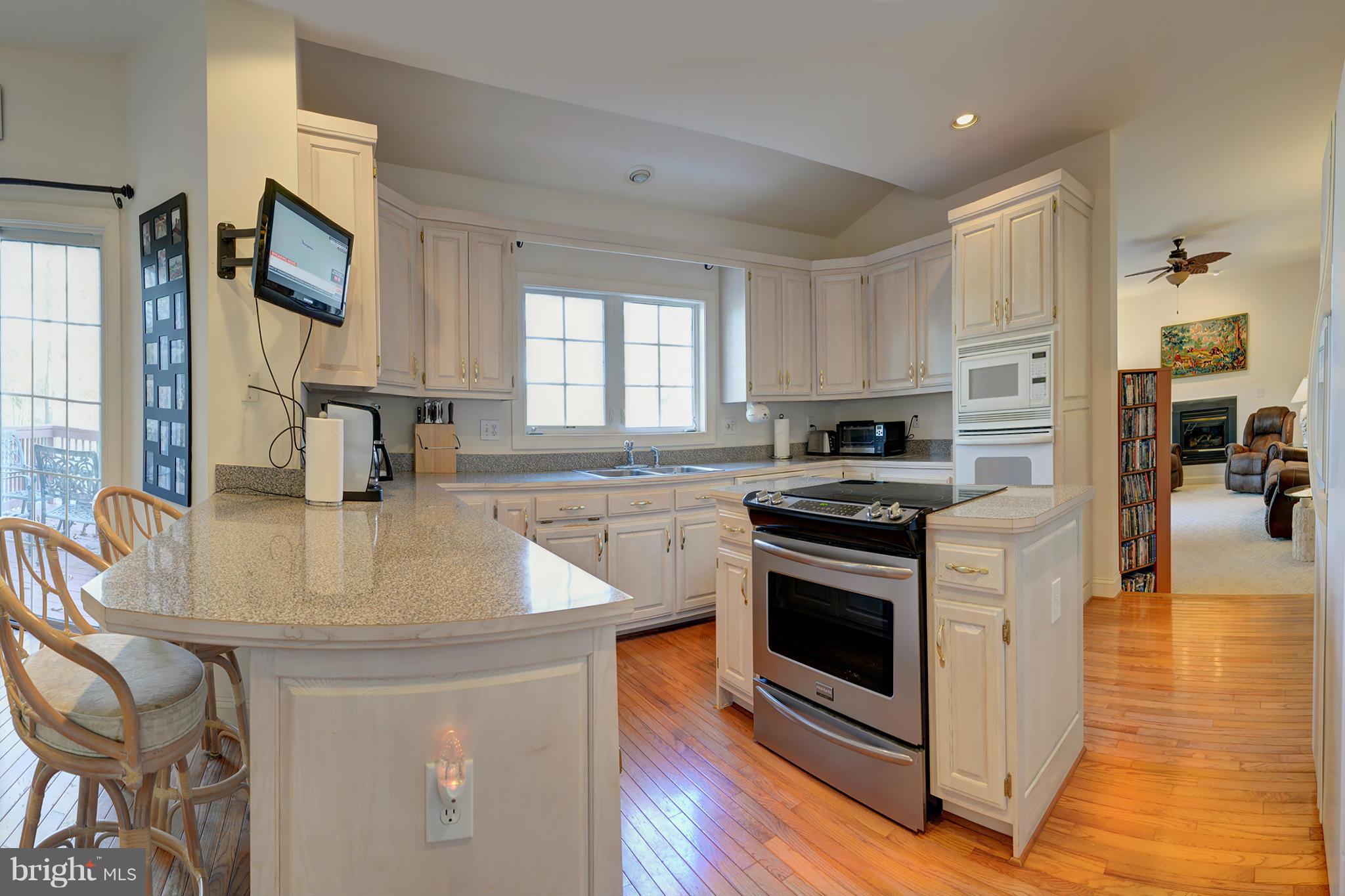 POTTIESVILLE - Residential