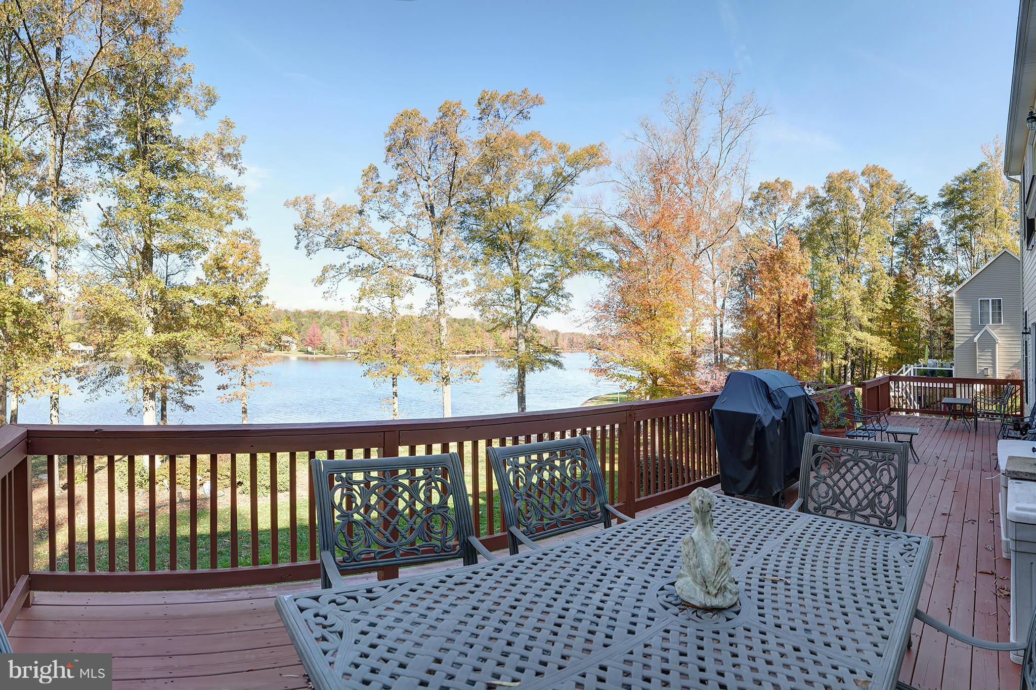 POTTIESVILLE - Residential