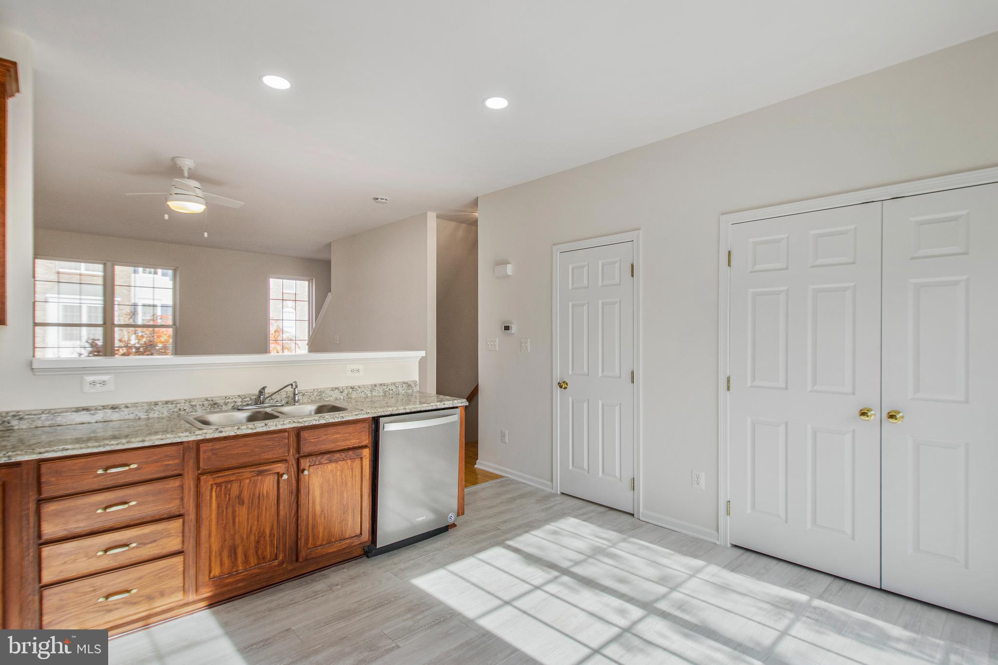 AMBERLEA AT SOUTH RIDING - Residential