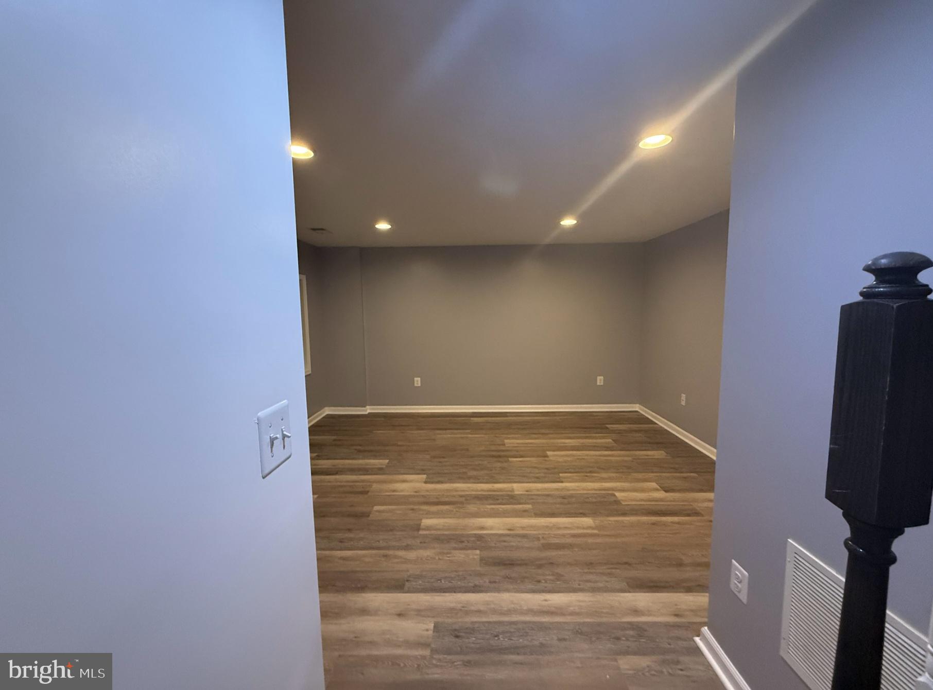 THE VILLAGE AT COURTHOUSE COMMONS - Residential Lease