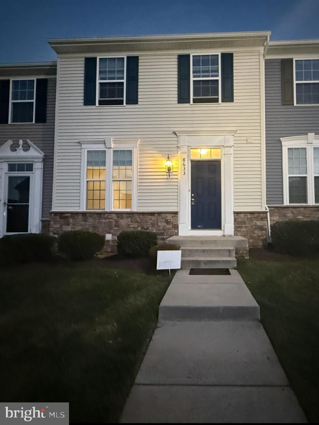 THE VILLAGE AT COURTHOUSE COMMONS - Residential Lease