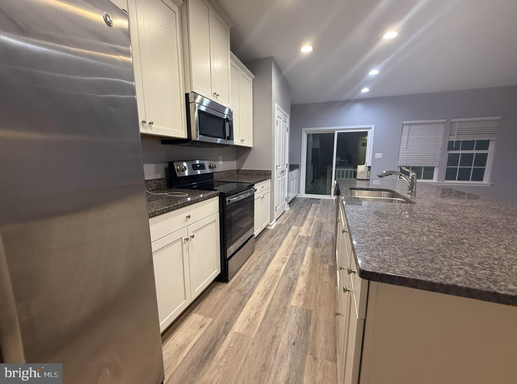 THE VILLAGE AT COURTHOUSE COMMONS - Residential Lease