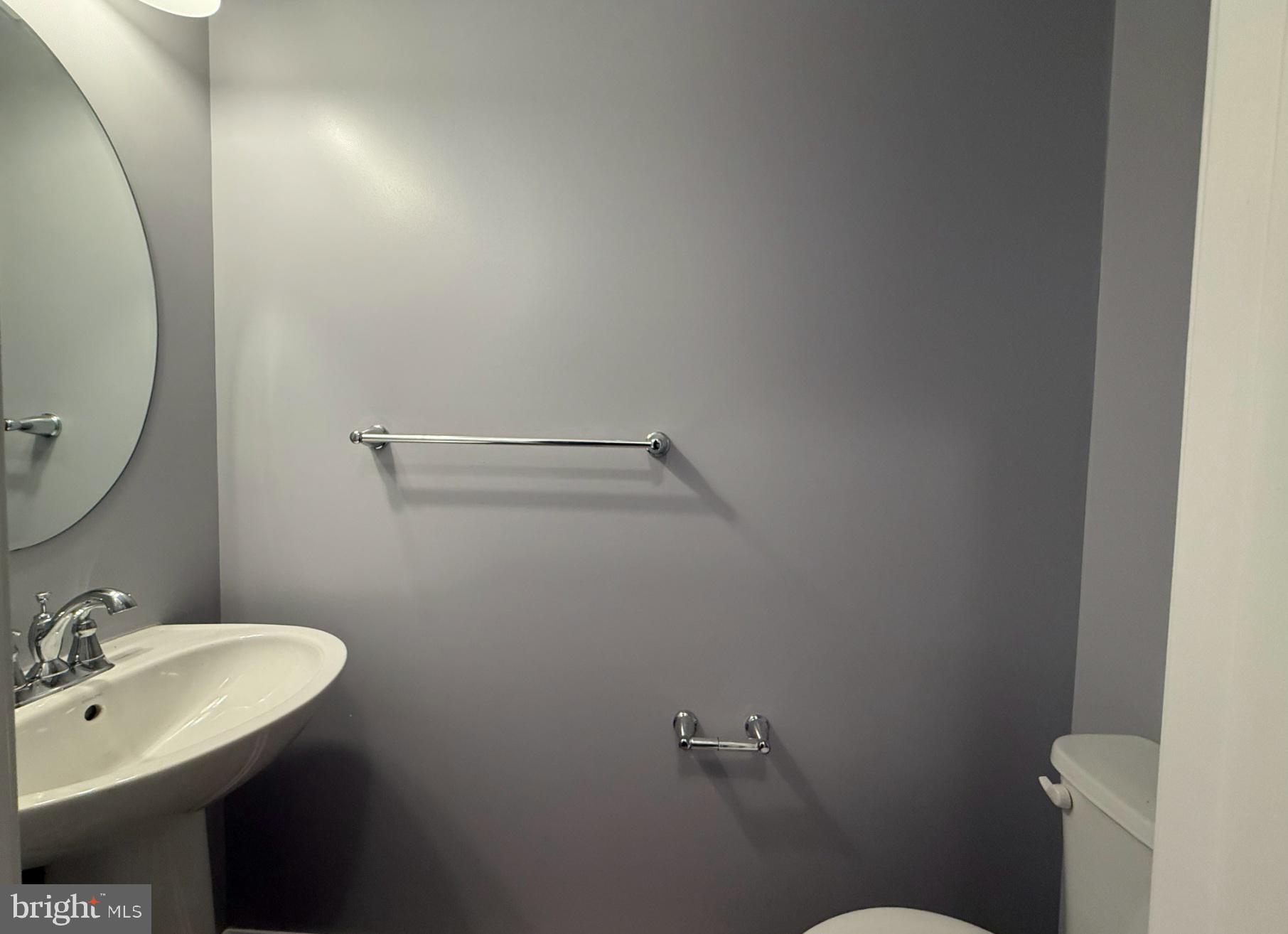 THE VILLAGE AT COURTHOUSE COMMONS - Residential Lease