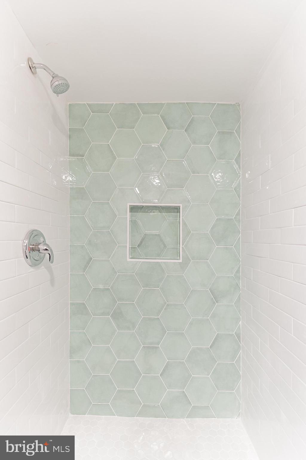 OLD CITY - Commercial Sale