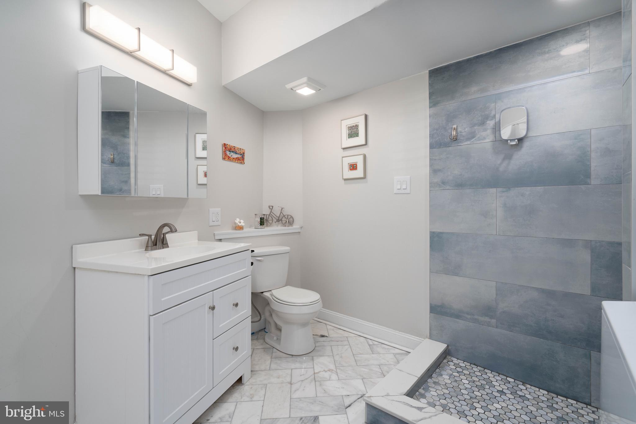 OLD CITY - Commercial Sale