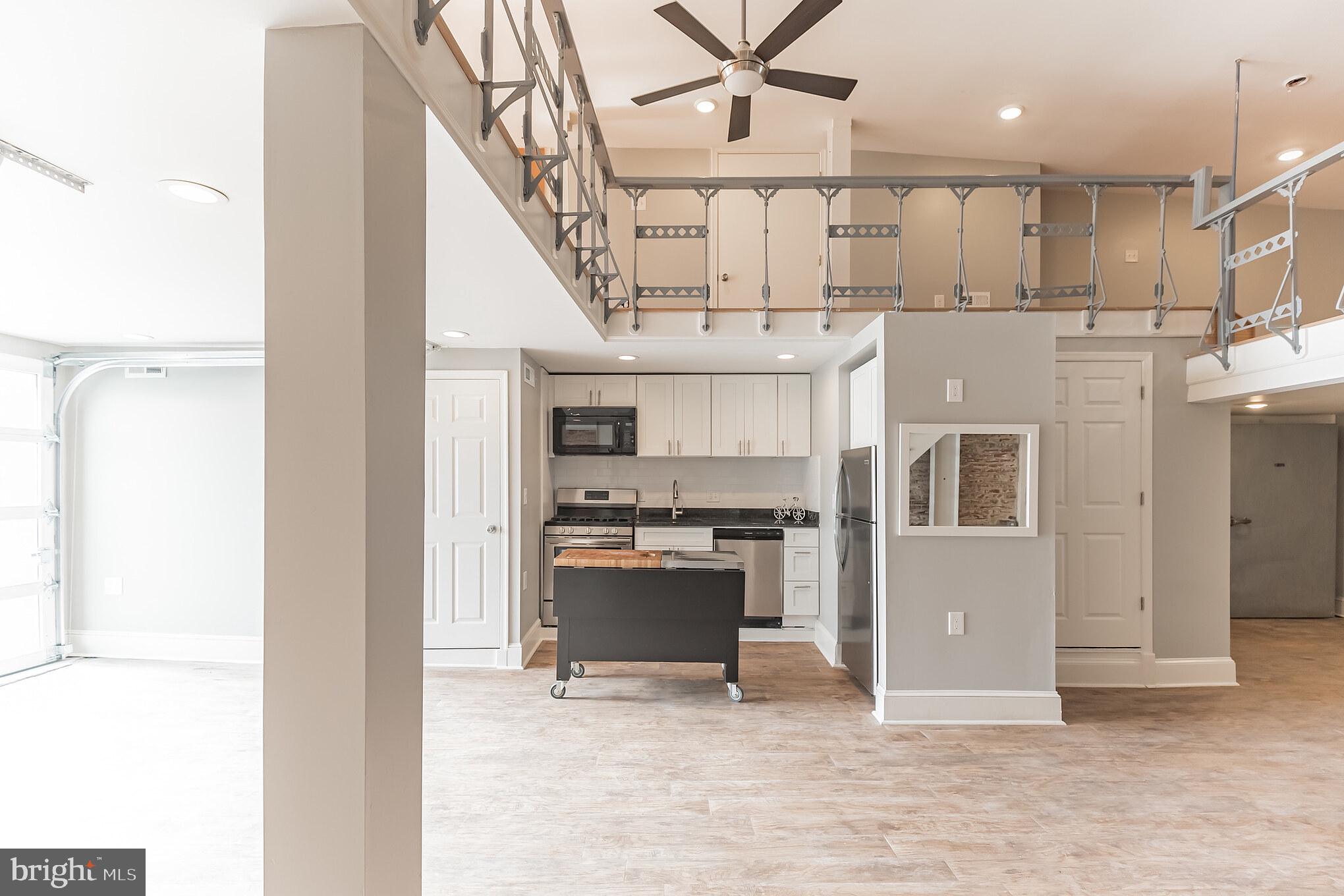 OLD CITY - Commercial Sale