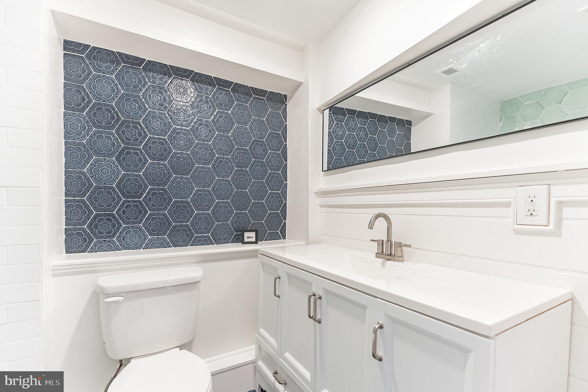 OLD CITY - Commercial Sale