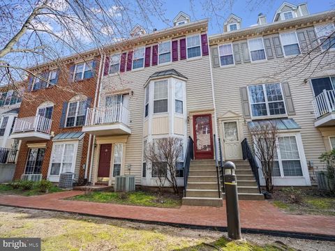 Photo of 21 Cottonwood St #21, JERSEY CITY, NJ 07305 (MLS # NJHD2000352)