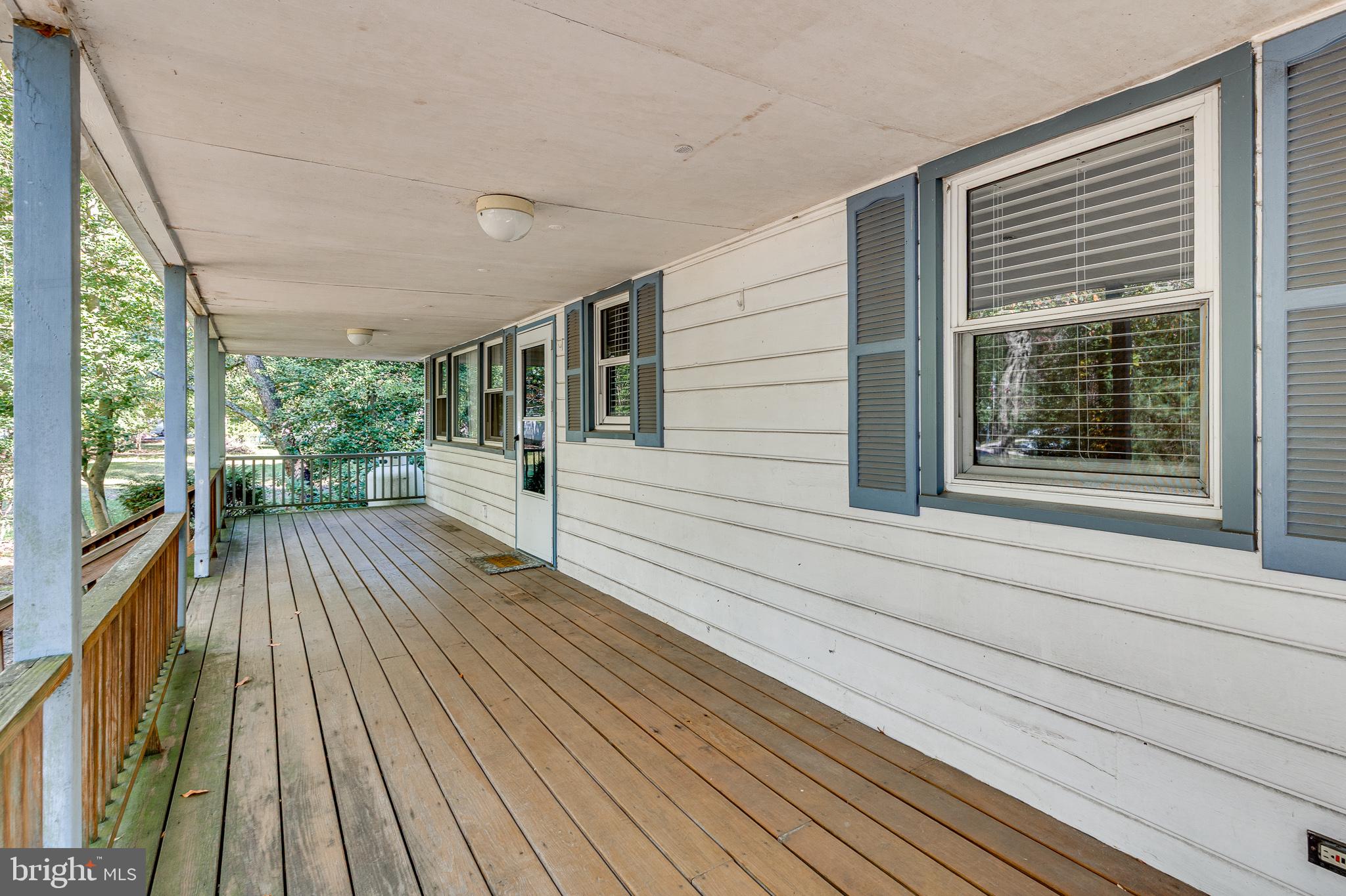 106 PINE BOULEVARD