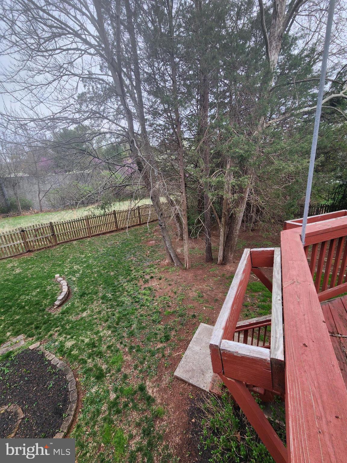 HOLLY KNOLL - Residential Lease