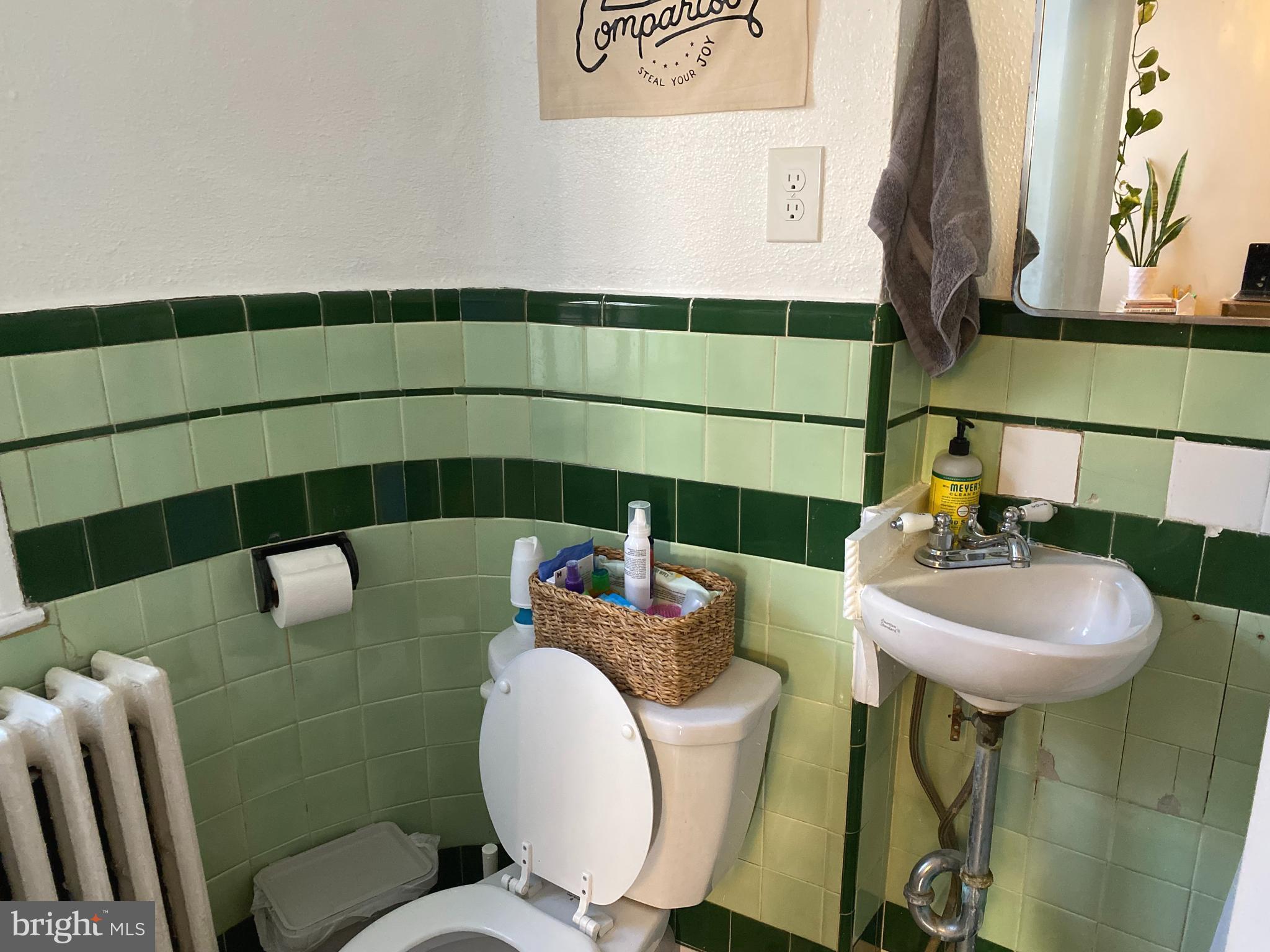 WASHINGTON SQ WEST - Commercial Sale