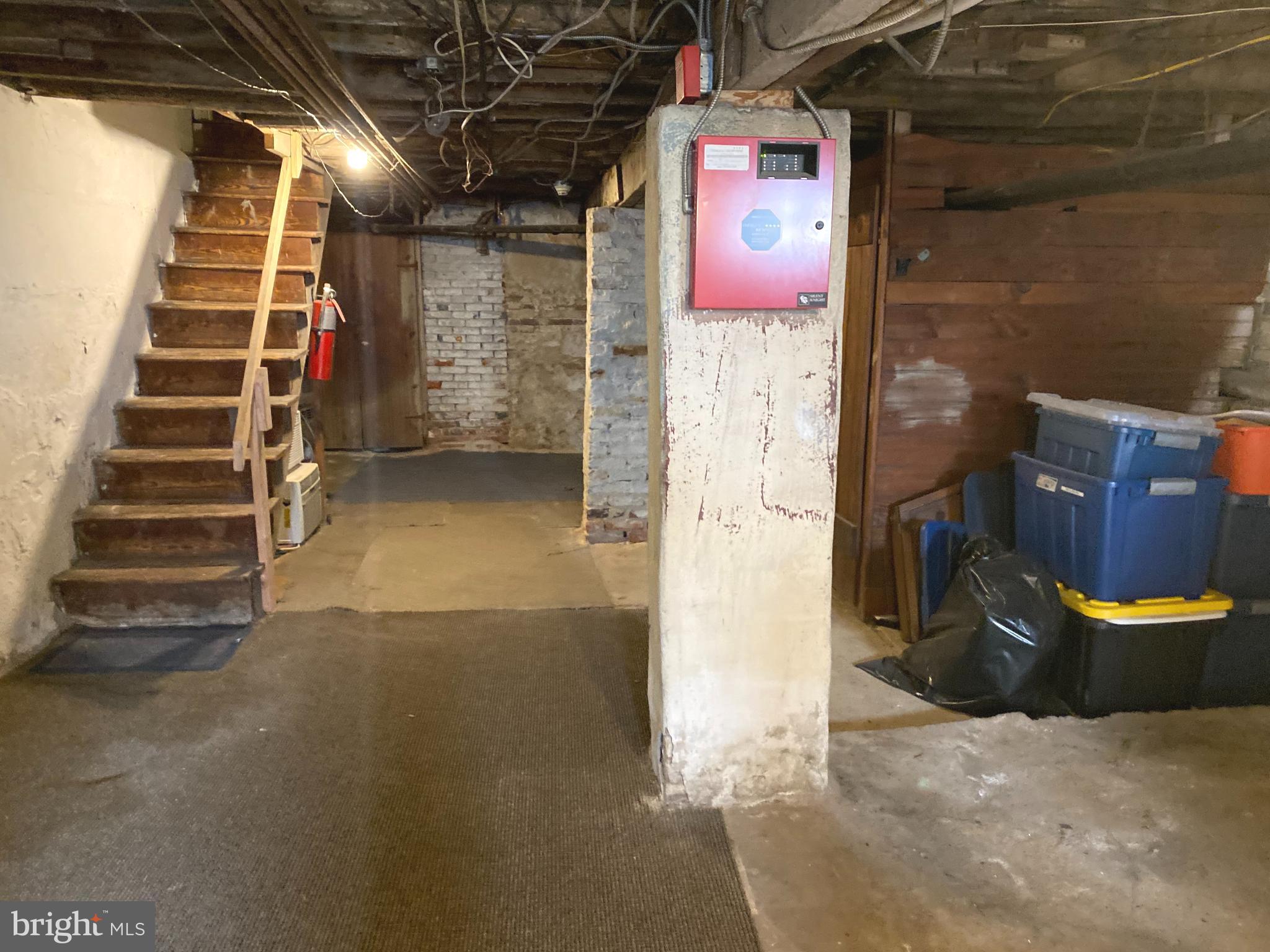 WASHINGTON SQ WEST - Commercial Sale