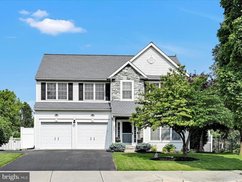 251 N OAK STREET LITITZ PA 17543