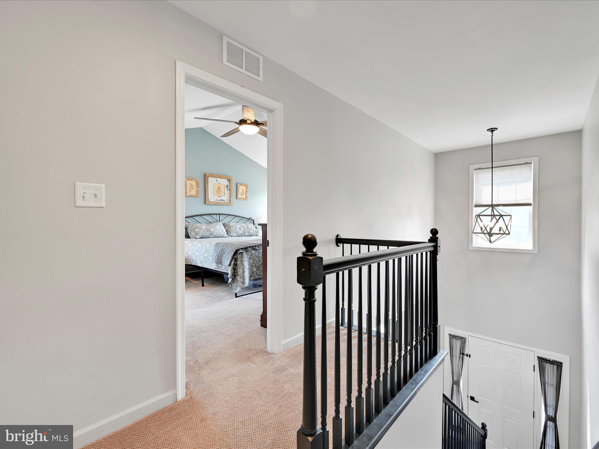 NEWPORT SQUARE - Residential