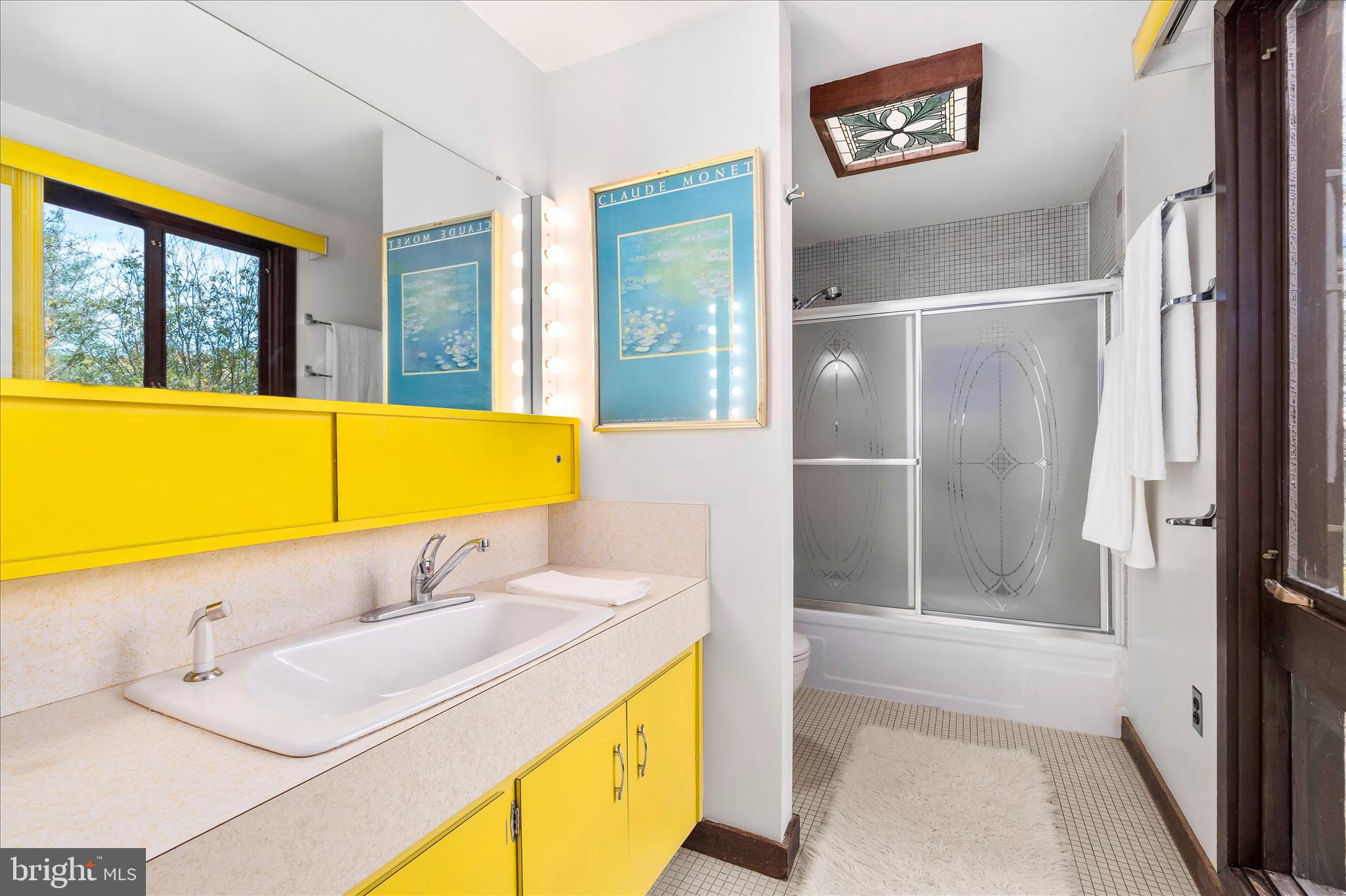 CLARKSBURG OUTSIDE - Residential