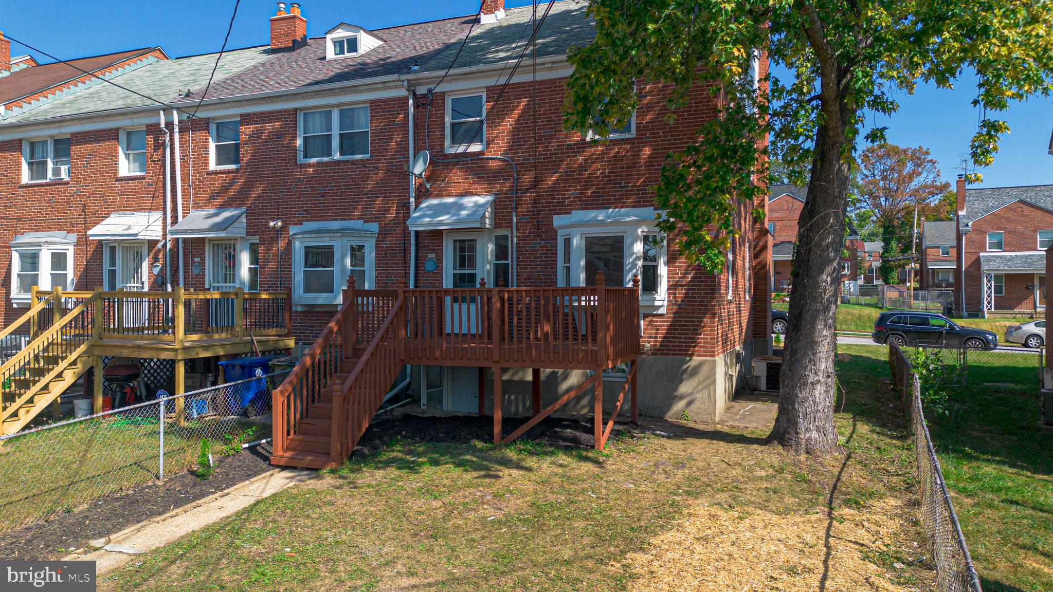 PERRING LOCH - Residential