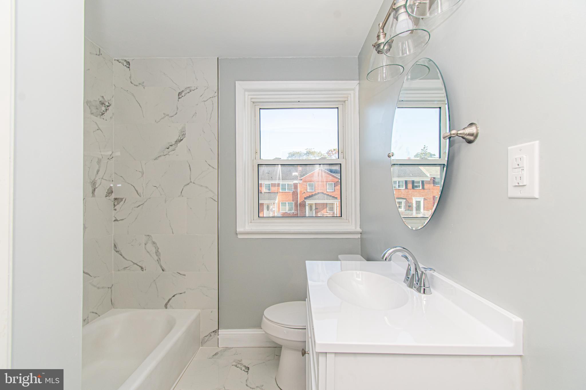 PERRING LOCH - Residential