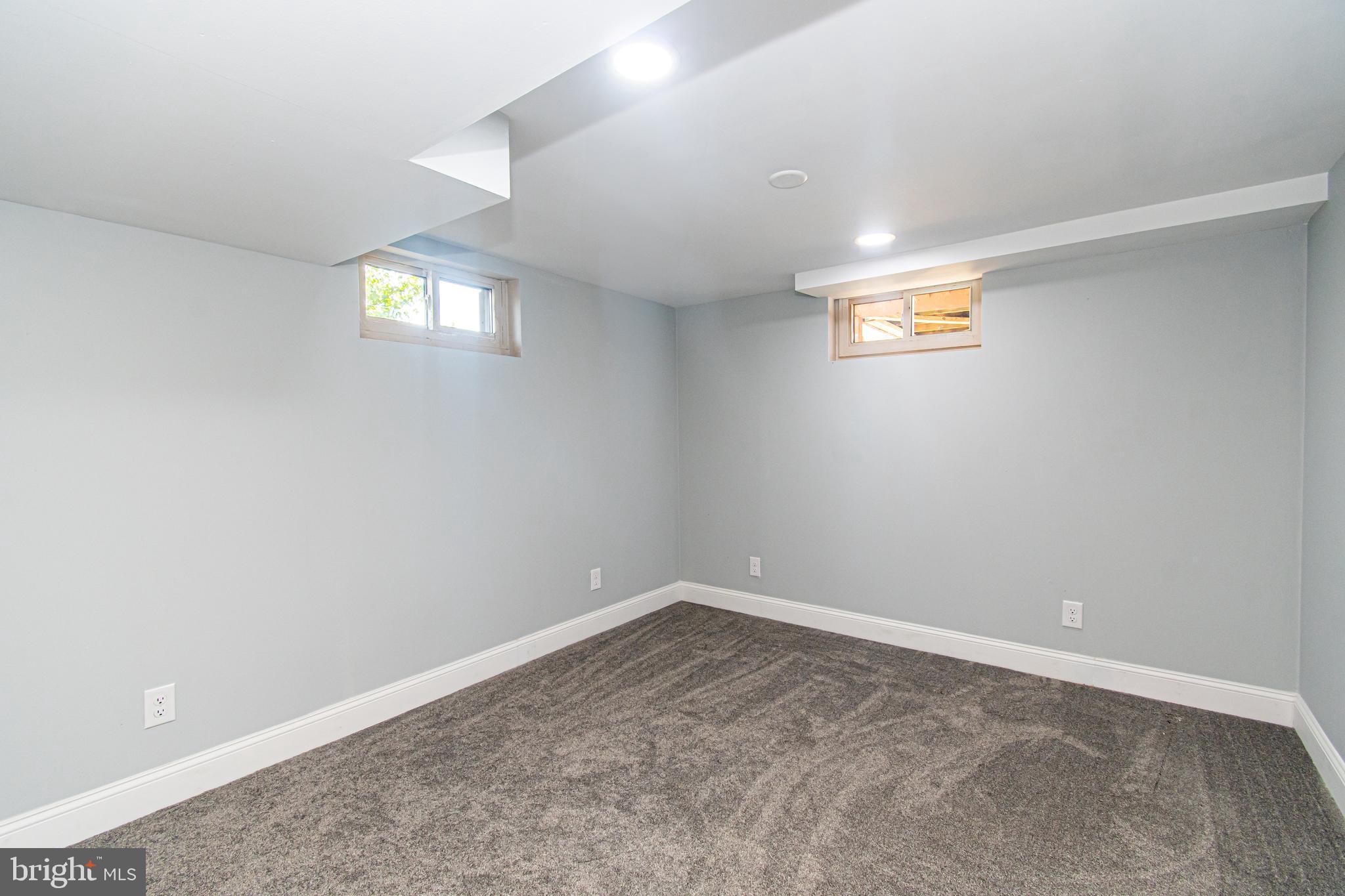 PERRING LOCH - Residential