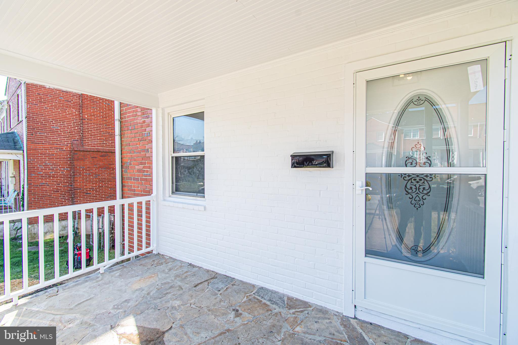 PERRING LOCH - Residential