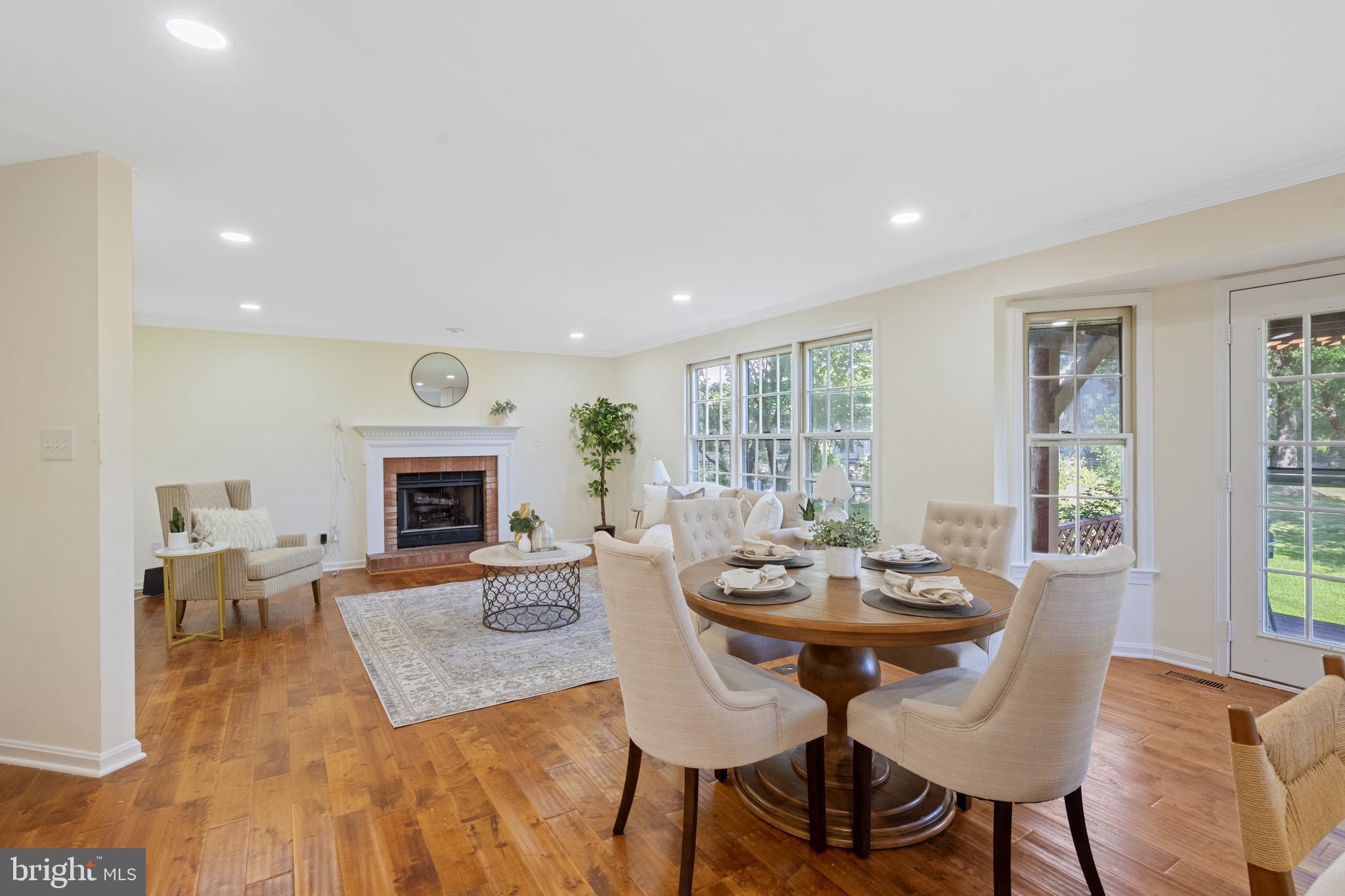 NORTH HART RUN - Residential