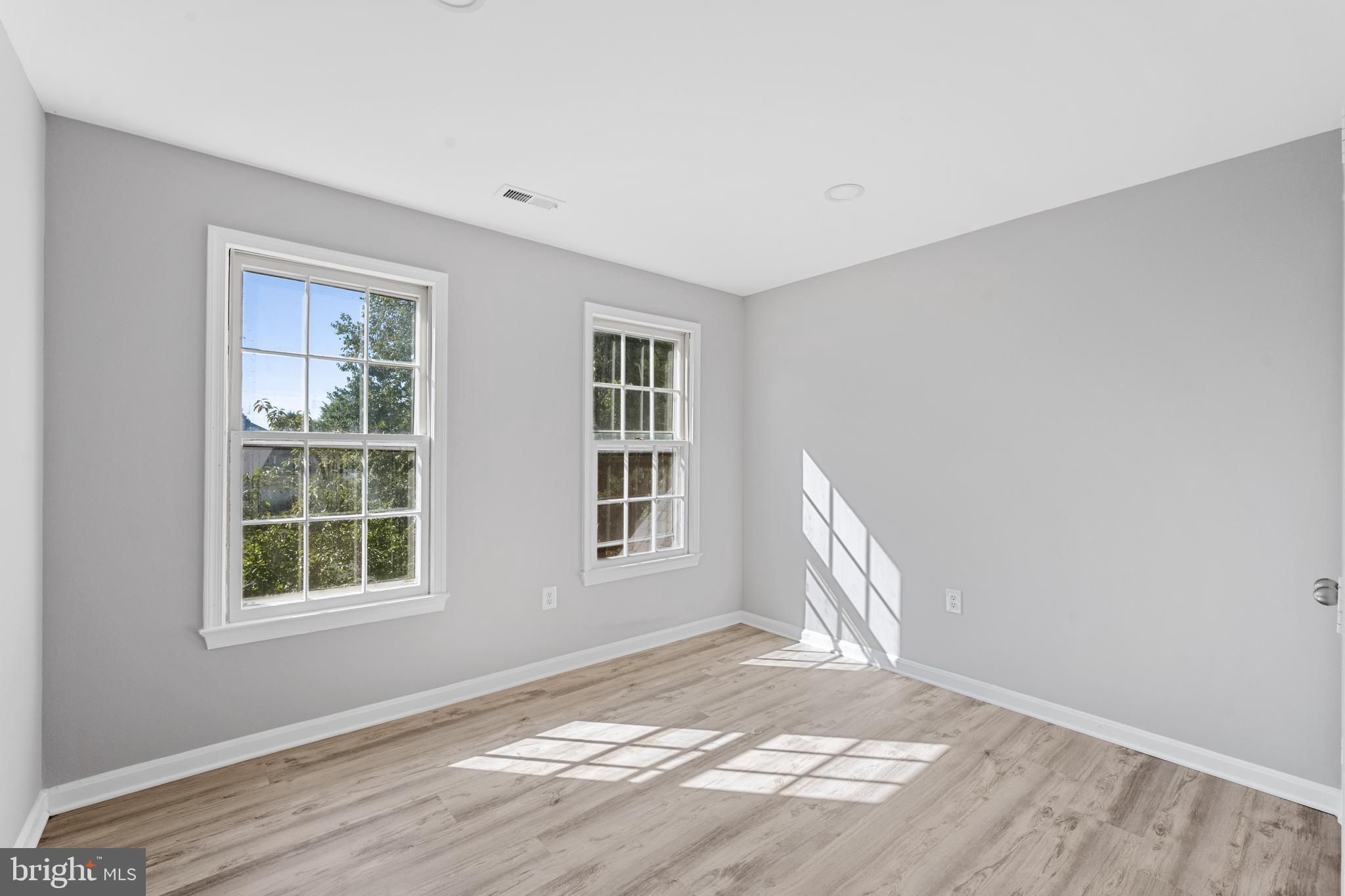 NORTH HART RUN - Residential