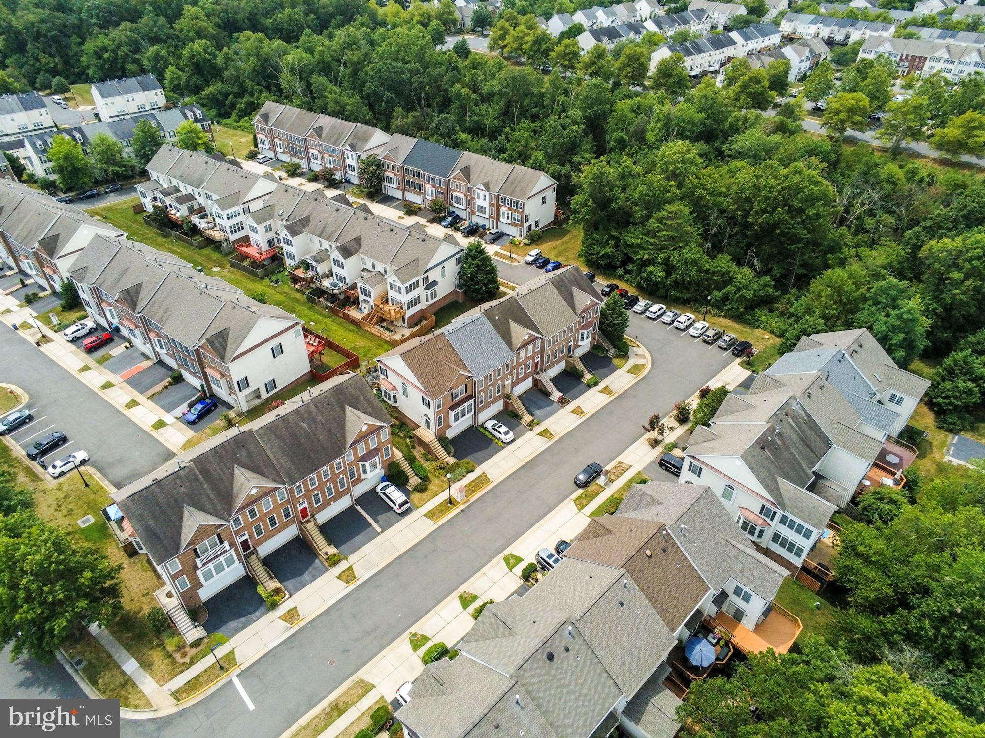 SOUTH RIDING - Residential