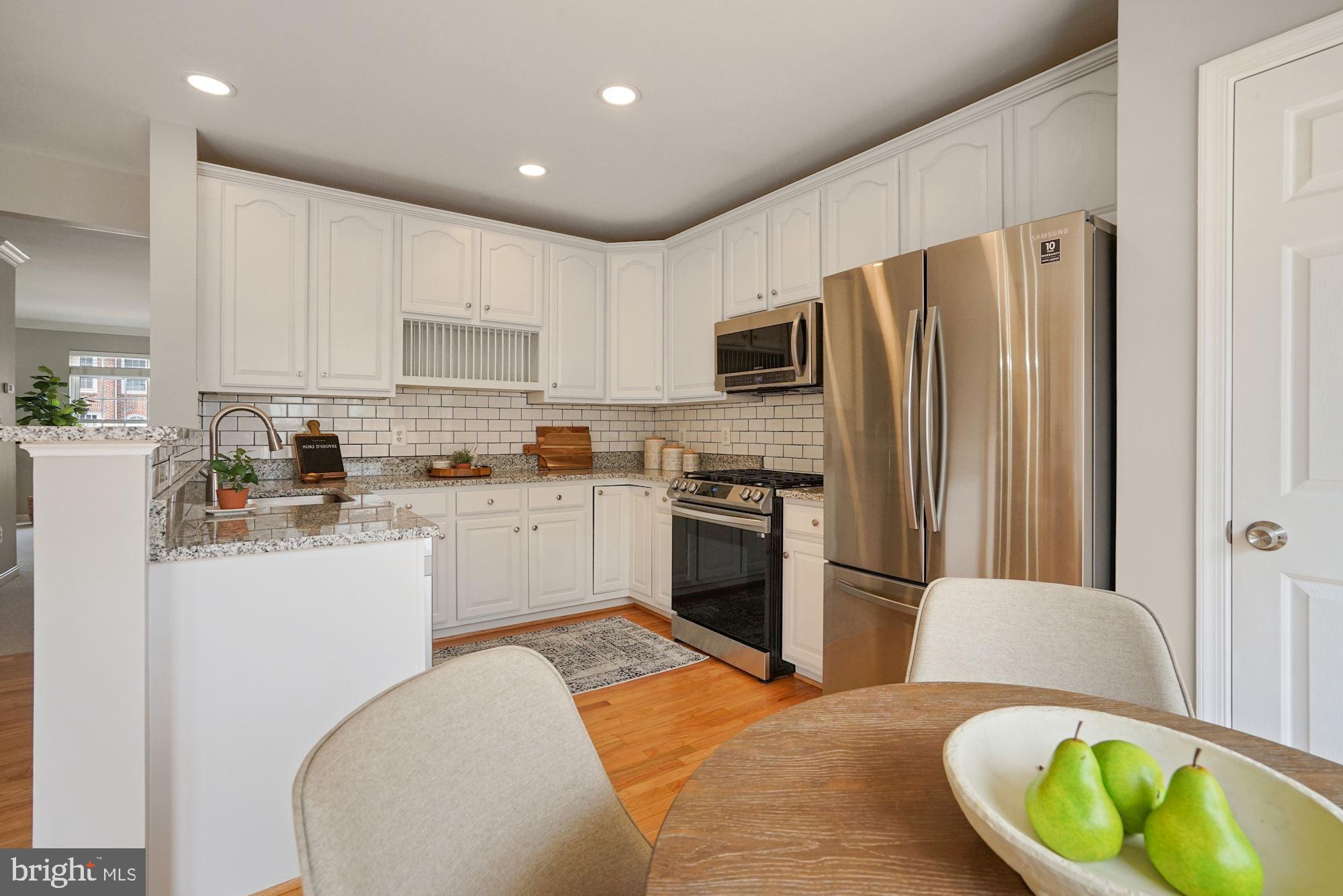 SOUTH RIDING - Residential