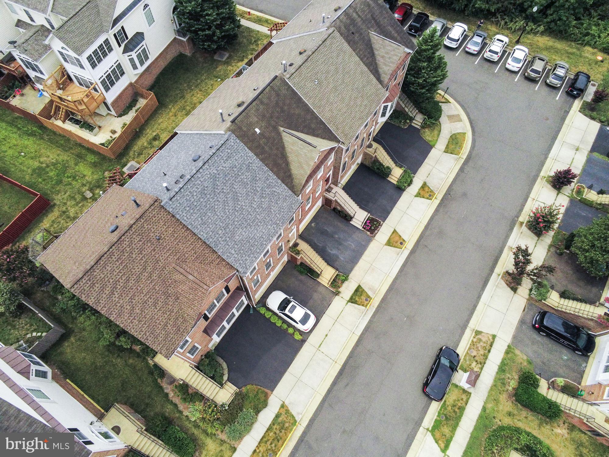 SOUTH RIDING - Residential