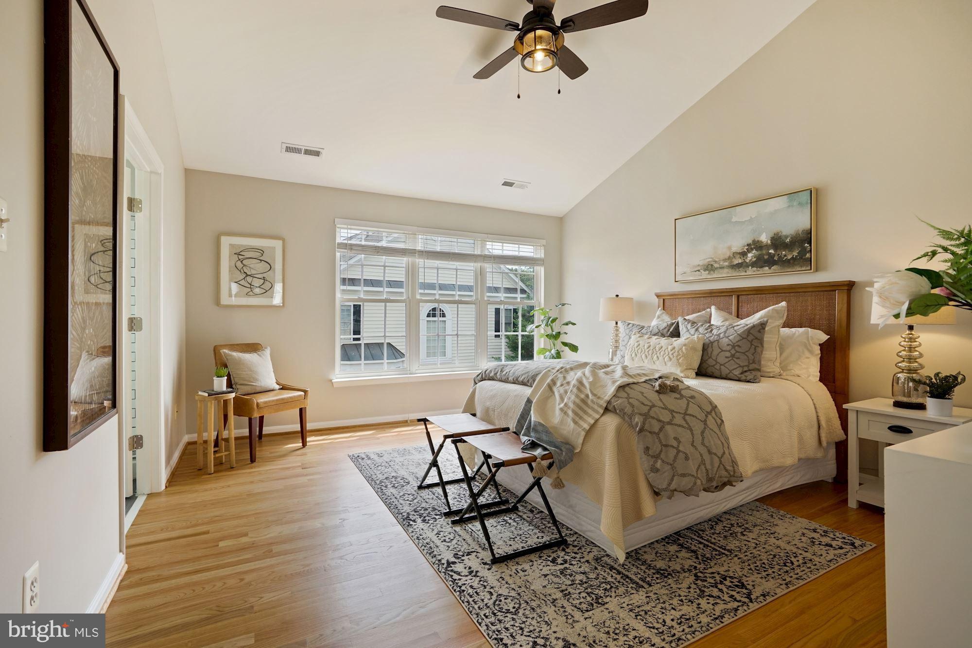 SOUTH RIDING - Residential