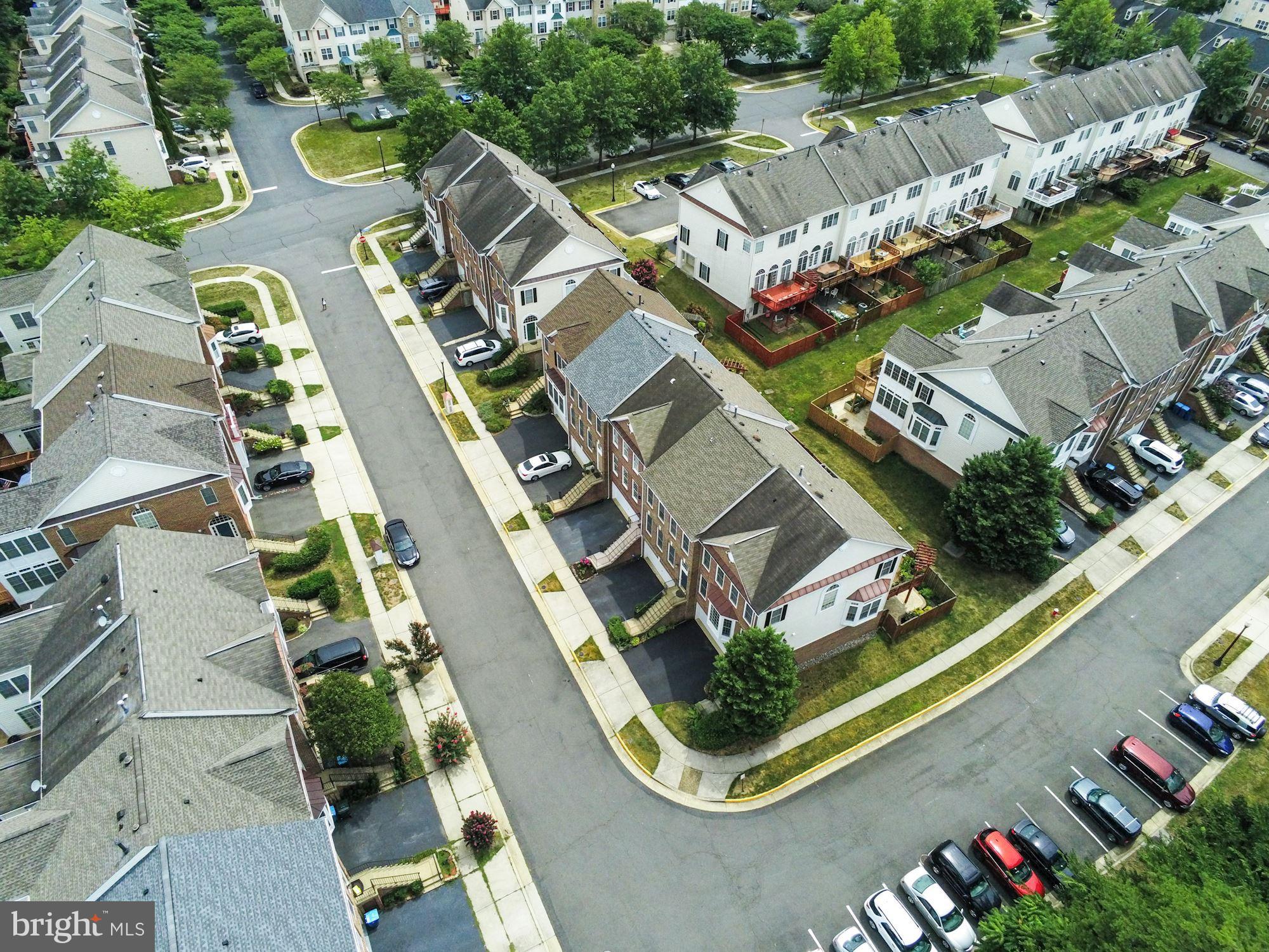 SOUTH RIDING - Residential