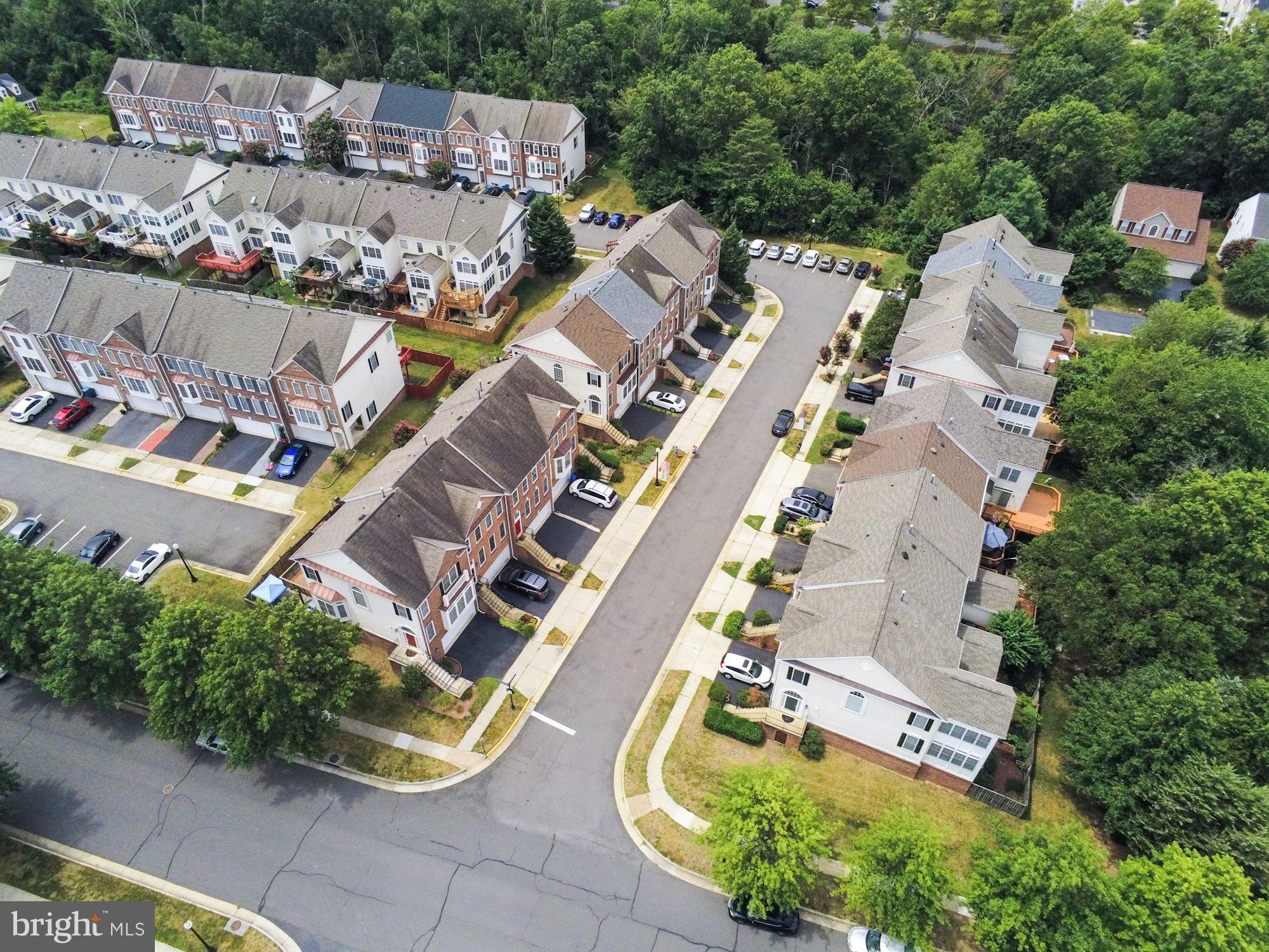 SOUTH RIDING - Residential