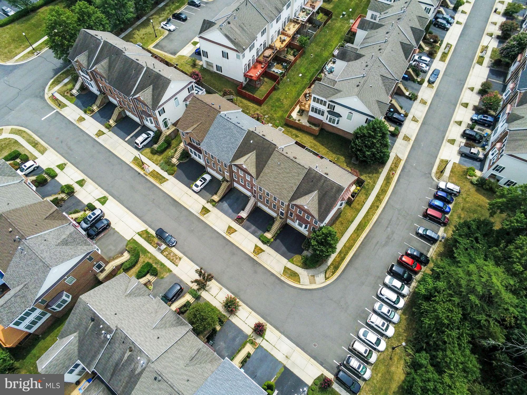 SOUTH RIDING - Residential