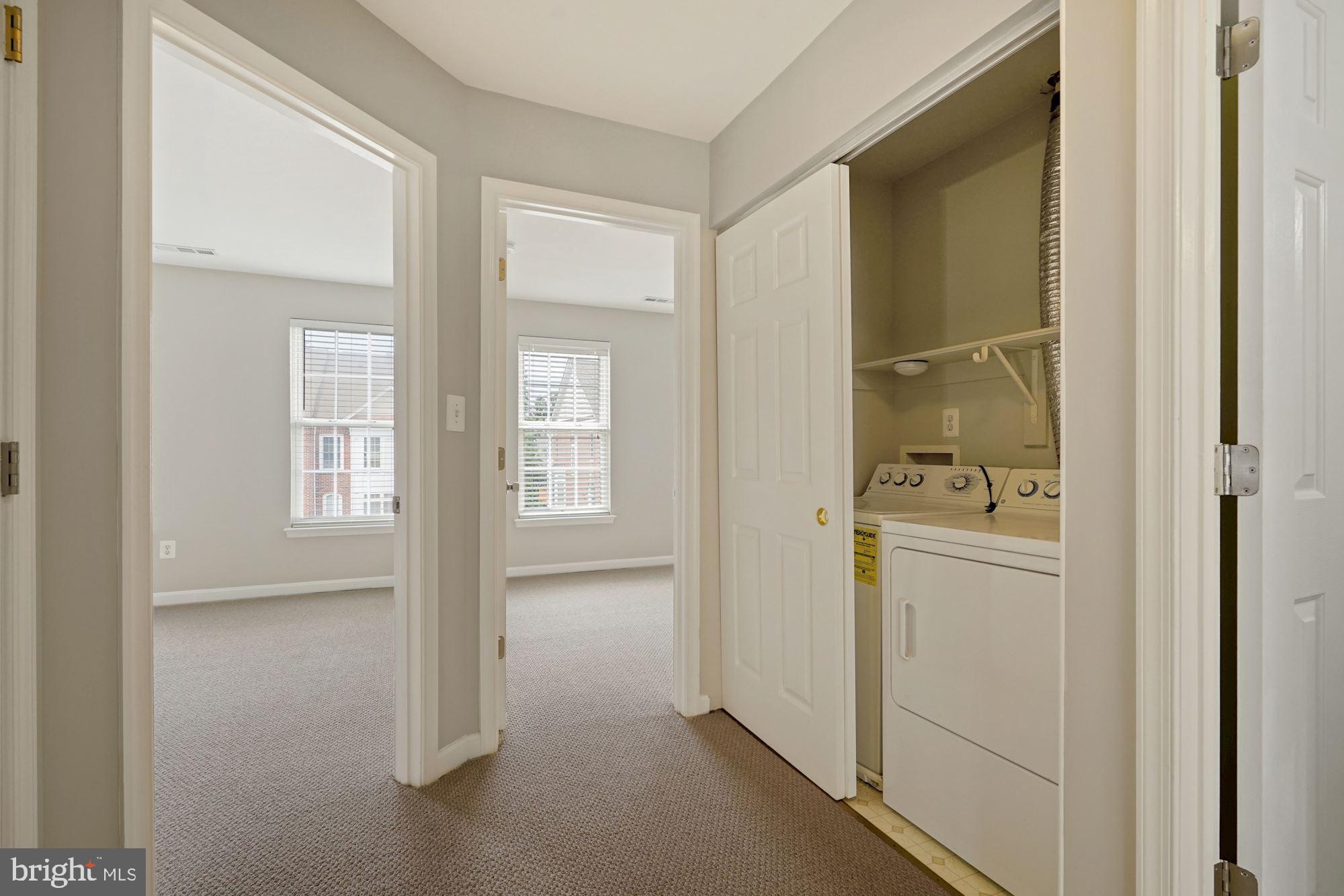 SOUTH RIDING - Residential