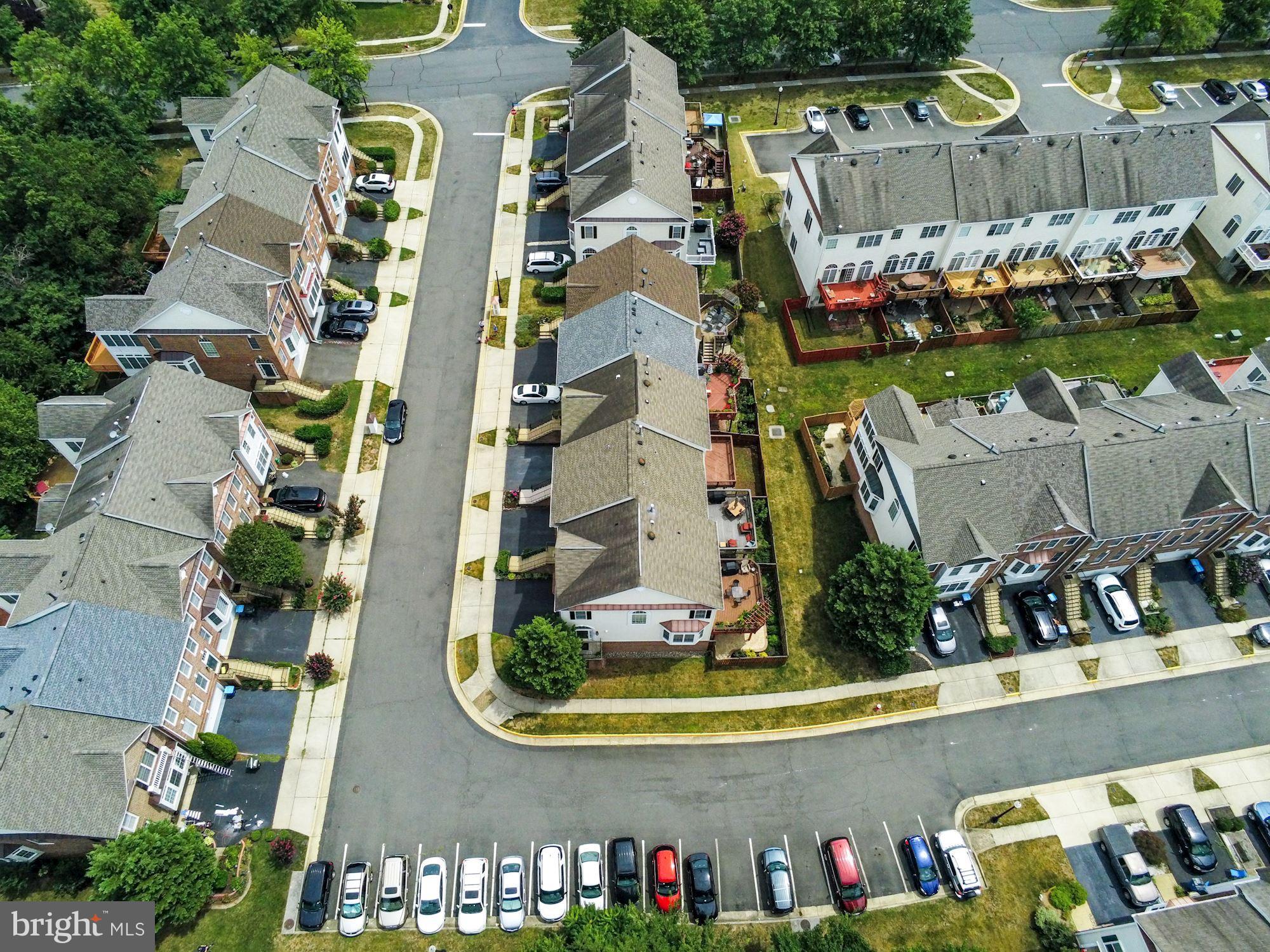 SOUTH RIDING - Residential