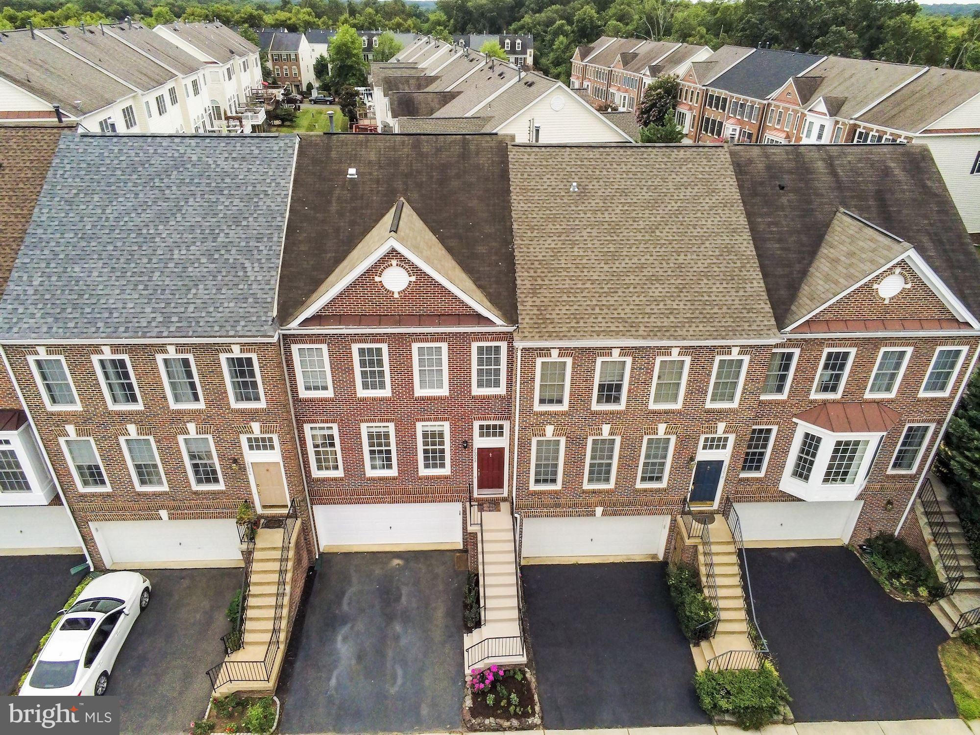 SOUTH RIDING - Residential