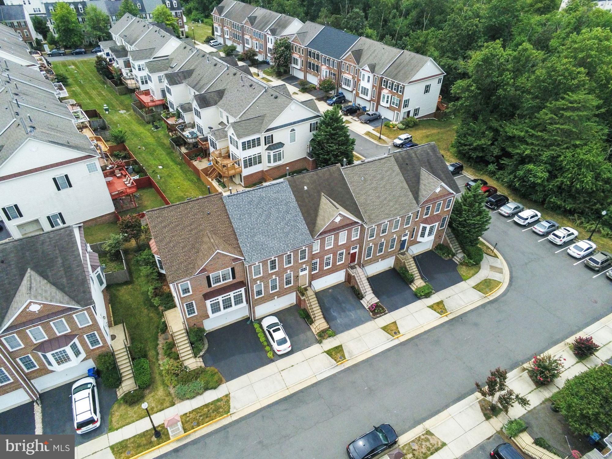 SOUTH RIDING - Residential