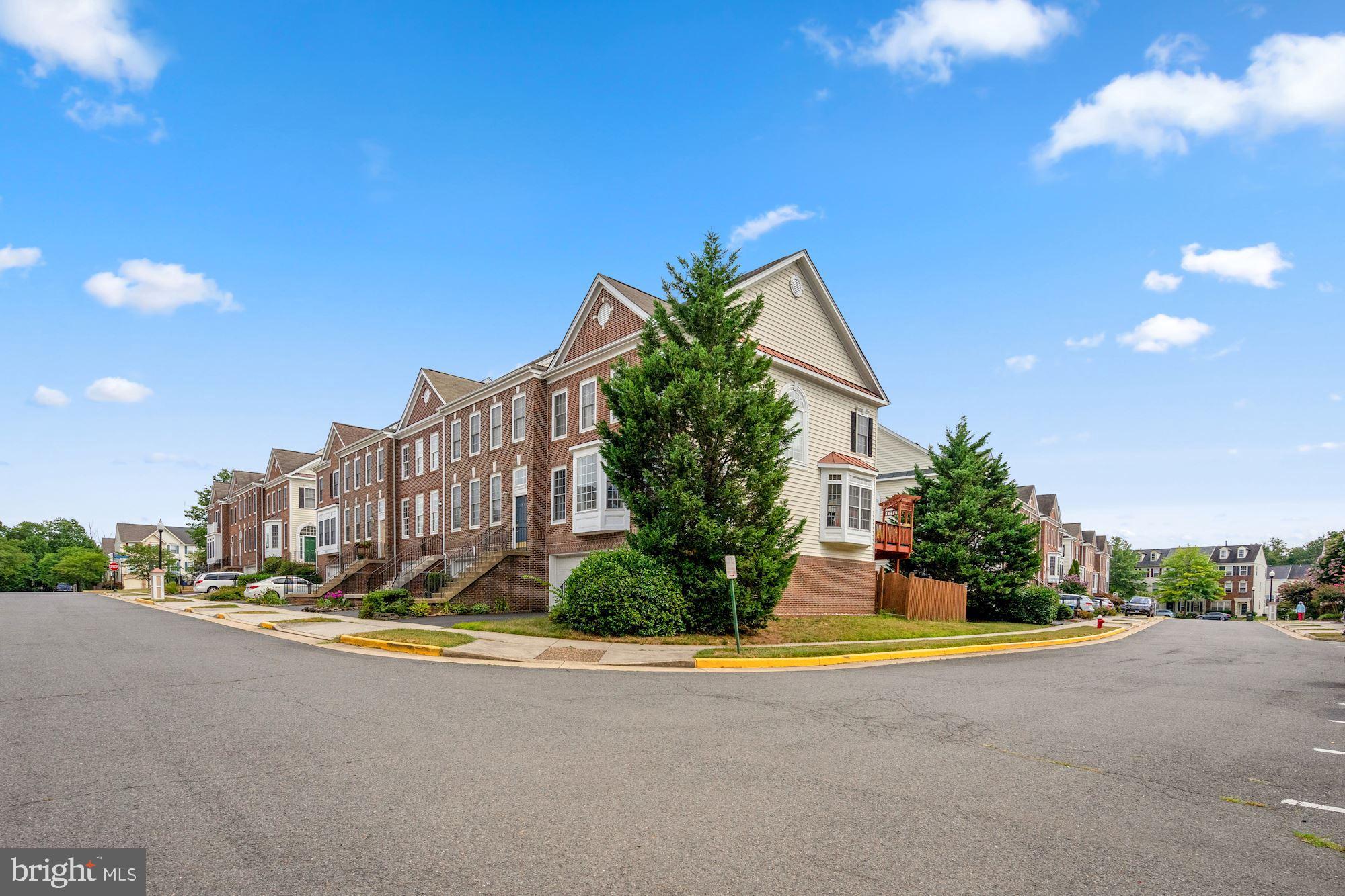 SOUTH RIDING - Residential