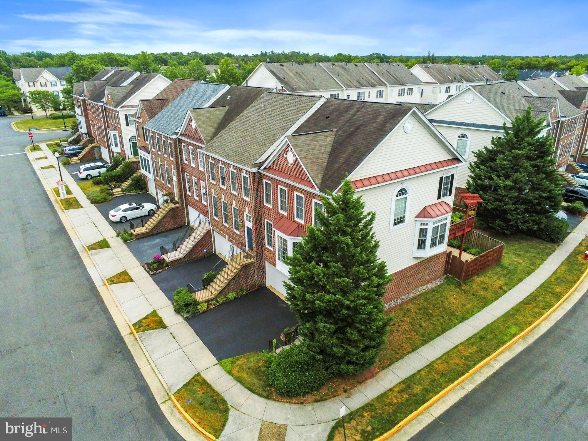 SOUTH RIDING - Residential