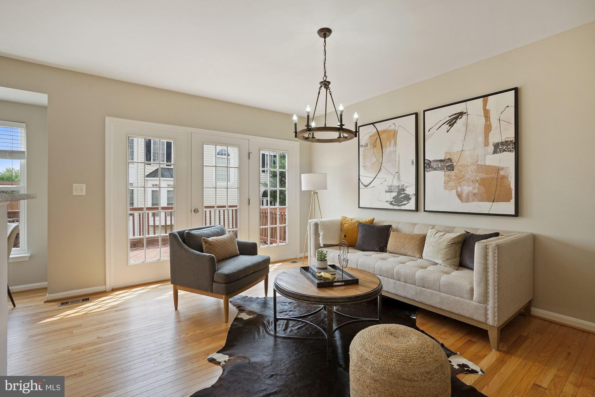 SOUTH RIDING - Residential